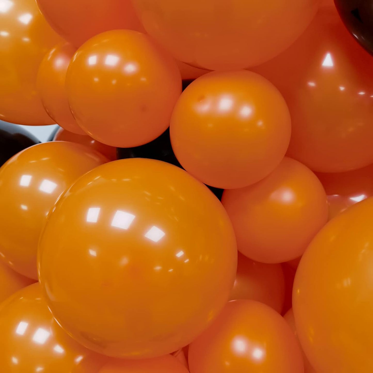 Orange Black Balloon Garland 163 Pcs 18In 12In 10In 5In Latex Balloons Arch Kit for Halloween Trick or Treat Spooky Ghost Party Graduation Anniversary Birthday Party Decors (Orange Black)