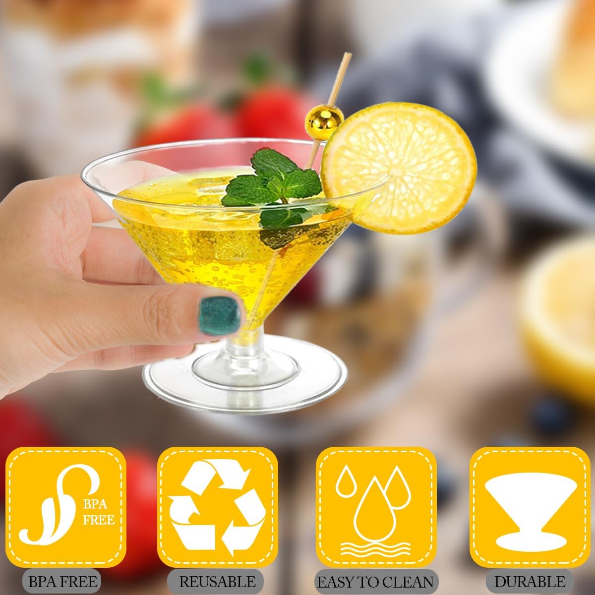 100 Pack Plastic Martini Glasses 5 Oz Mini Dessert Cups Clear Cocktail Glasses with Cocktail Sticks Clear Short Stem Shot Glasses for Party Wine, Desserts and Appetizers