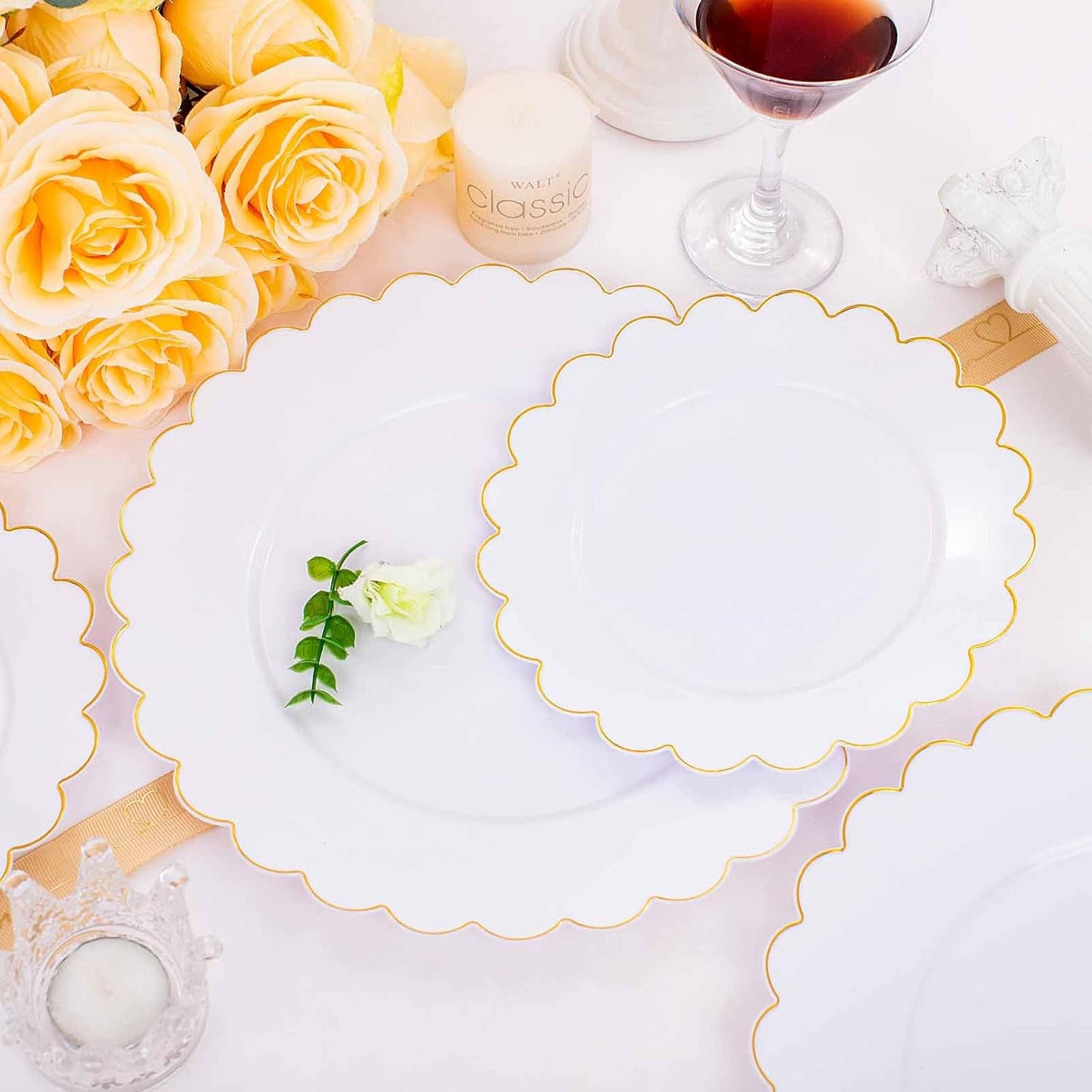 supernal 100PCS Gold Scalloped Plastic Plates -White and Gold Disposable Plates for Party Wedding -Include 50PCS 10.25inch Dinner Plate,50PCS 7.5inch Gold Dessert/Salad Plate for Birthday