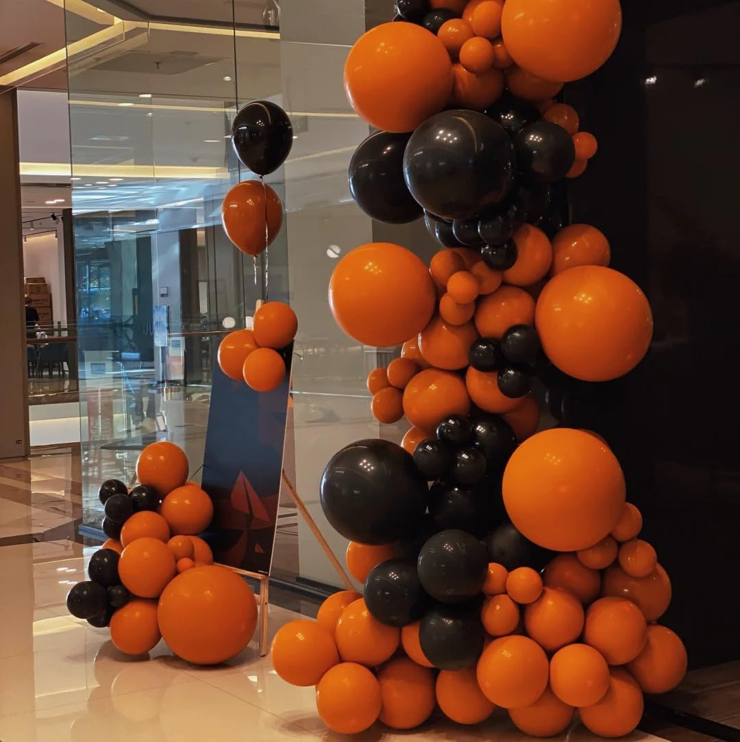 AZOWA 24 Inch Black and Orange Balloons 16-Count Large Latex Round Balloons for Party Wedding Birthday Baby Shower Decoration (Black and Orange, 16 Pcs)