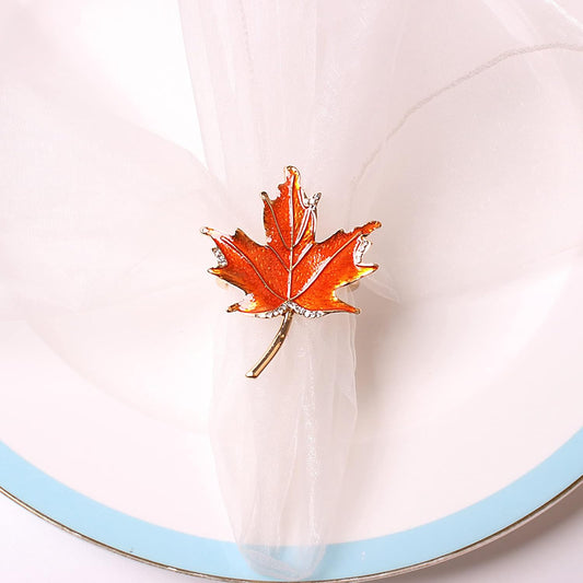 8 Pcs Maple Leaves Napkin Ring, Fall Metal Napkin Ring Holder Maple Leaves Serviette Buckle Holder Autumn Leaf Napkin Buckle for Harvest Season Thanksgiving Fall Decoration