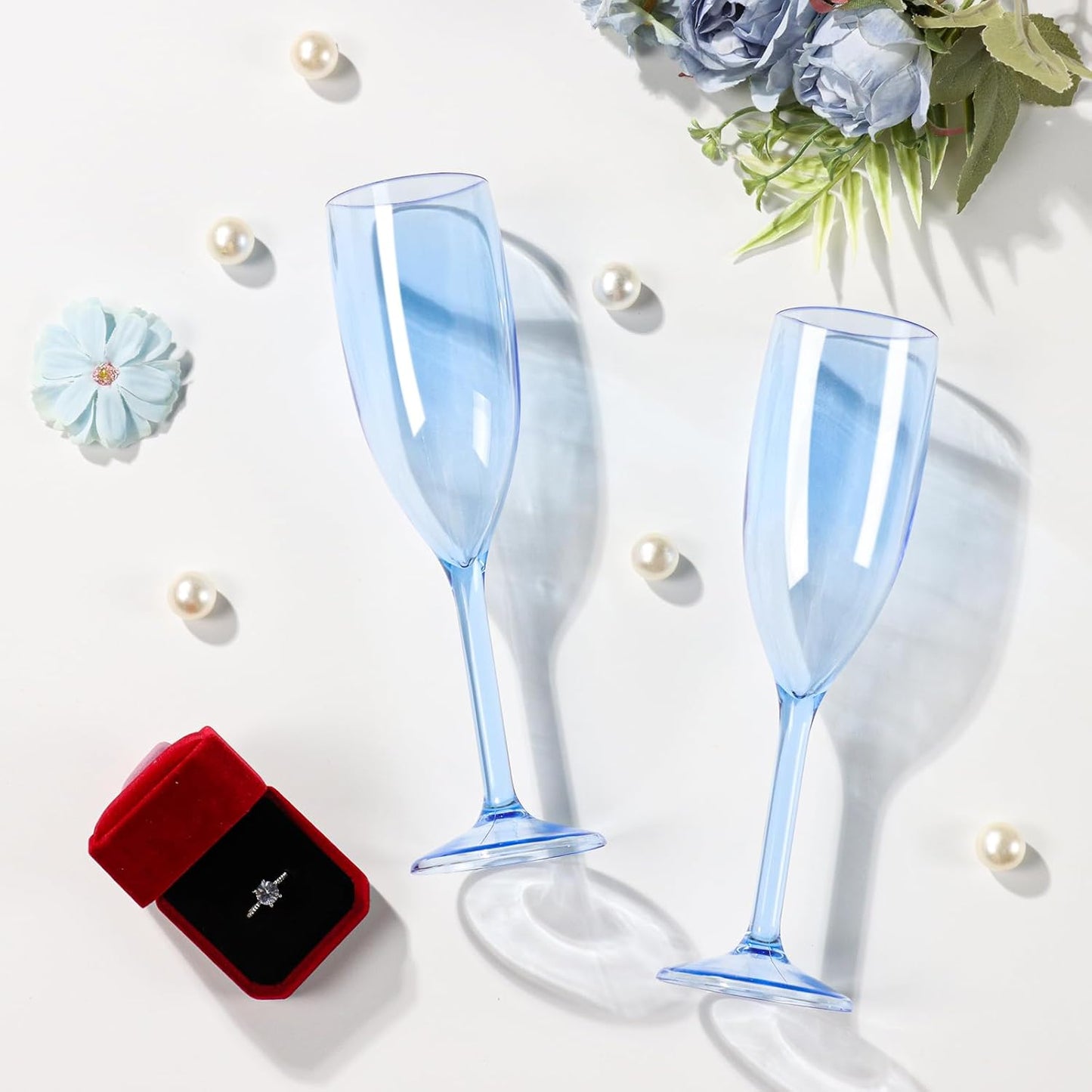 XUWAIDSGN 24 Pcs Champagne Flutes Plastic Wine Glasses Bulk Vintage Champagne Flutes Mimosa Bar Glasses Stemmed Drinking Cups 5.4OZ for Christmas Birthday Wedding Bride (24, Clear blue)