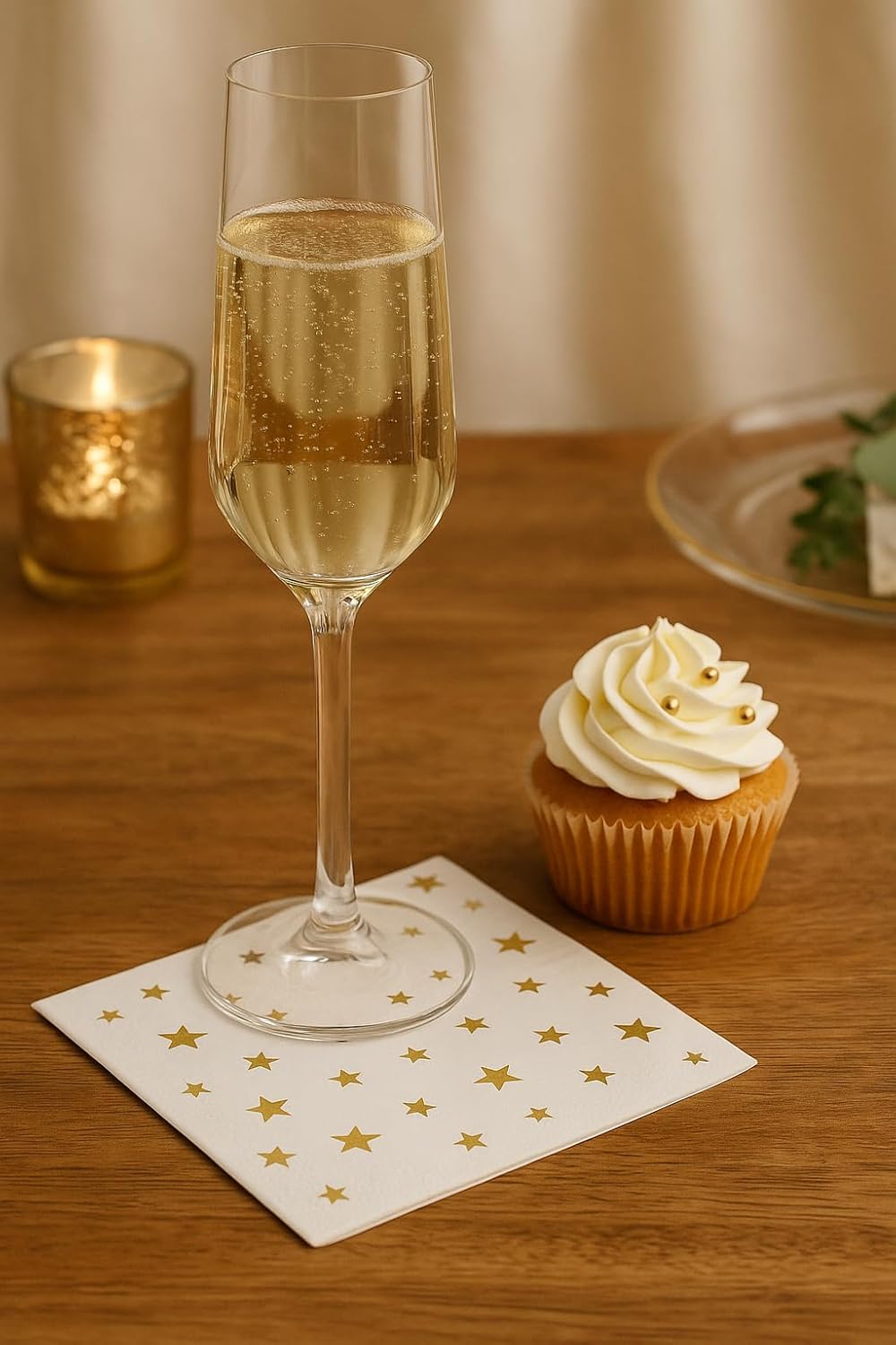 100 Pack White Cocktail Napkins with Gold Stars – 3-Ply Fancy Disposable Party Napkins 5x5 Inches for Weddings, Birthdays, Holidays, Baby Showers & Events – Elegant Gold Foil desgin by Hydro Energy