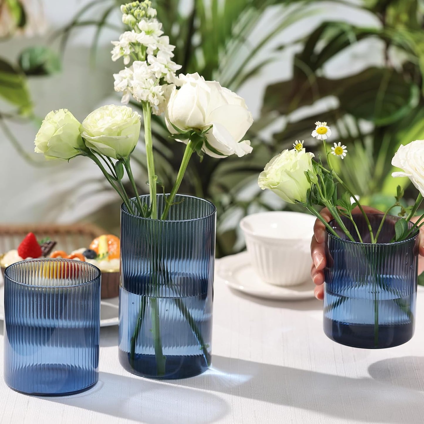 Glass Cylinder Vases, Bud Vase for Wedding Centerpieces, 6 Inch Tall Ribbed Vase Hurricane Floating Candle Holder, Decorative Flower Vases for Wedding Reception, Home Decor, Housewarming Gift (Blue)