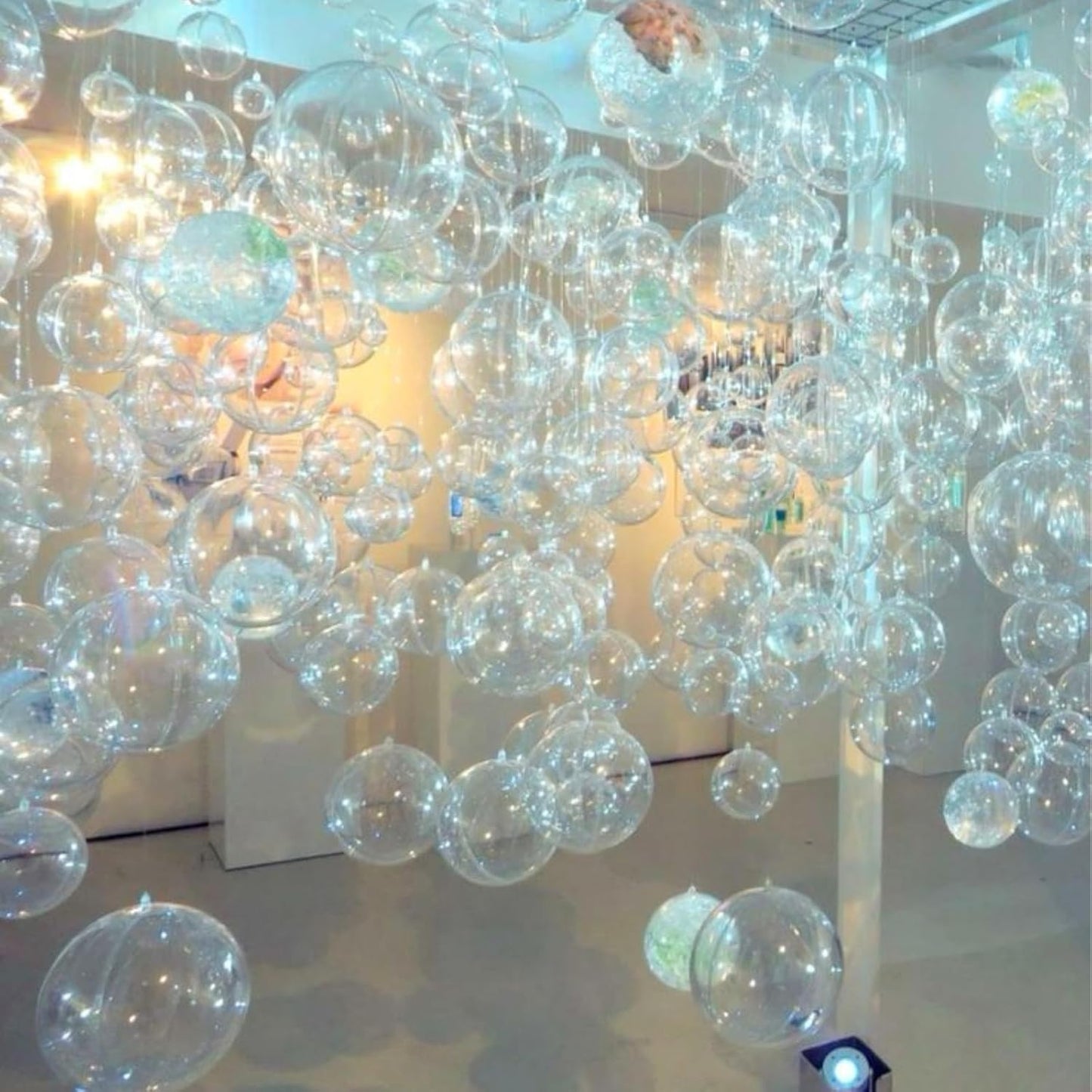 PartyWoo Clear Balloons 20pcs 18 Inch Transparent Latex Helium Balloons for Graduation Wedding Baby Shower Bridal Shower Engagement Gender Reveal Anniversary Birthday Party Decorations Clear-Y2