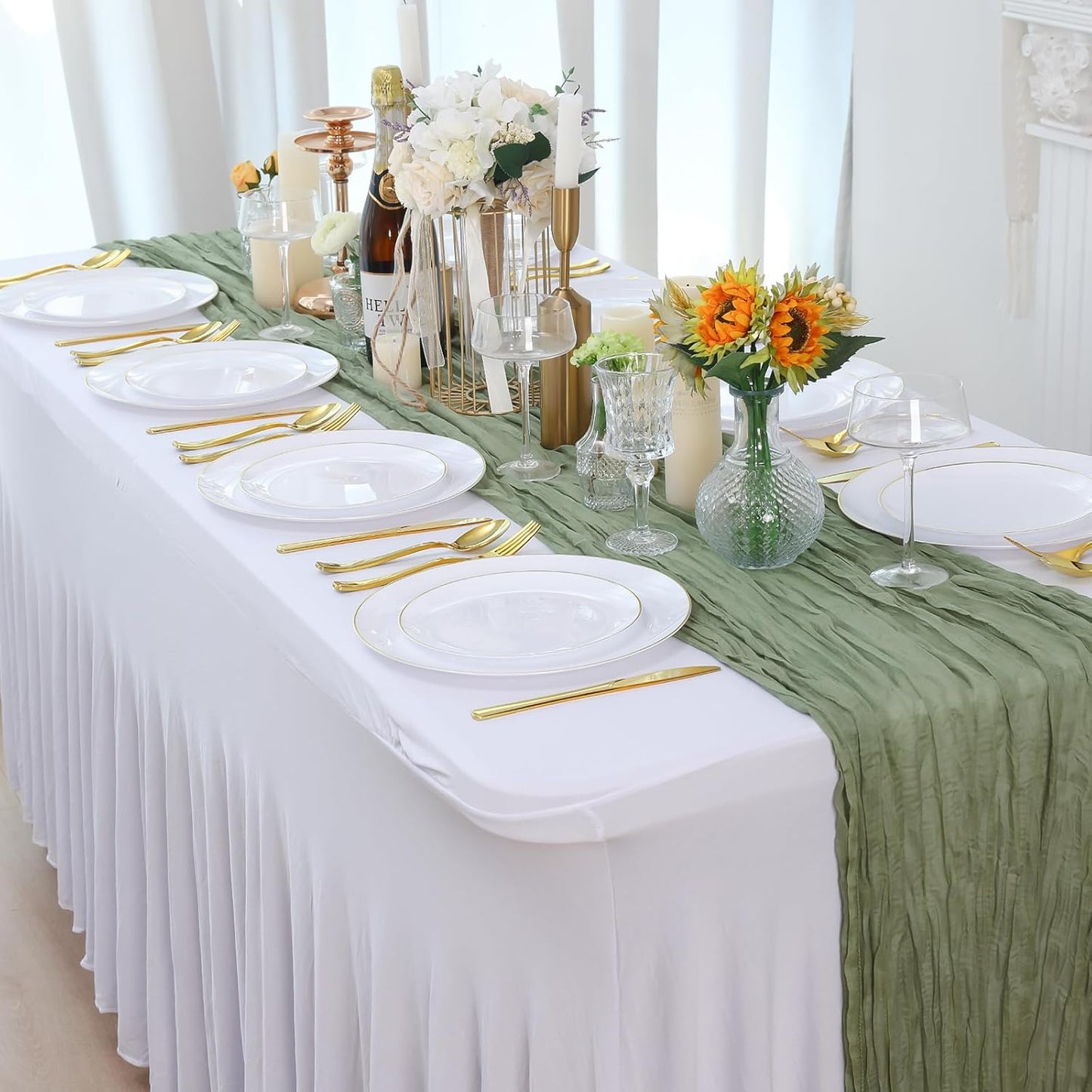 Moretoes 250PCS Gold Disposable Dinnerware Set, White and Gold Plastic Party Plates for 50 Guests, Includes 50 Dinner Plate,50 Dessert Plate,150 Gold Cutlery for Wedding & Party