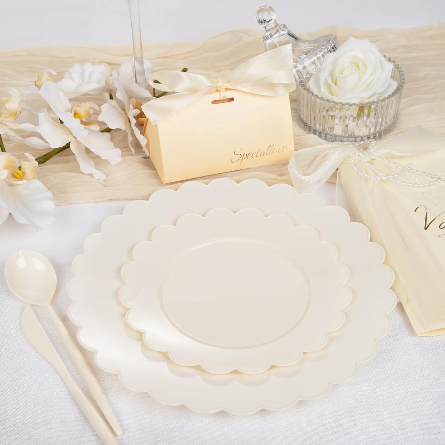 supernal 100pcs Ivory Plastic Plates Fancy Disposable Scalloped Plates for Party Heavy Duty for Party,Wedding,Brthdays Bridal Shower Plate Include 50 Plastic Dinner & Dessert Plate