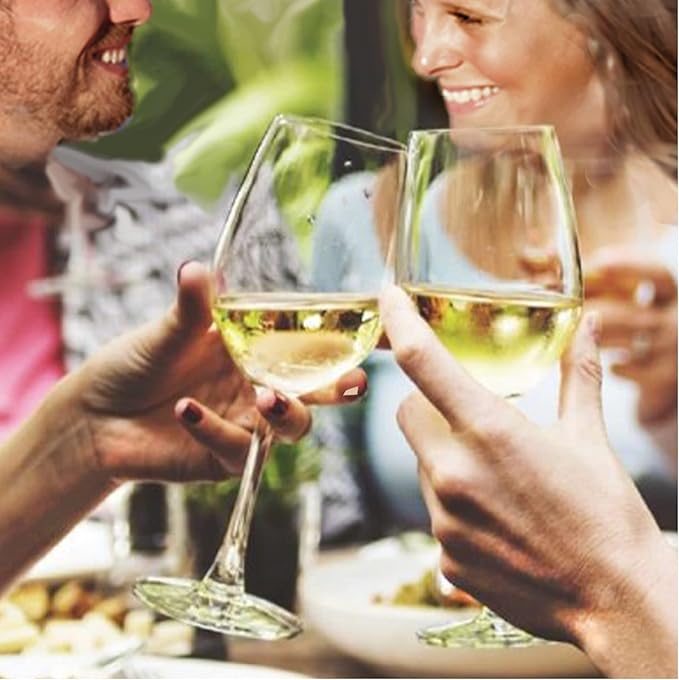 Lily's Home Unbreakable Chardonnay Wine Glasses, Made of Shatterproof Plastic and Ideal for Indoor and Outdoor Use, Reusable 12oz. Set of 4
