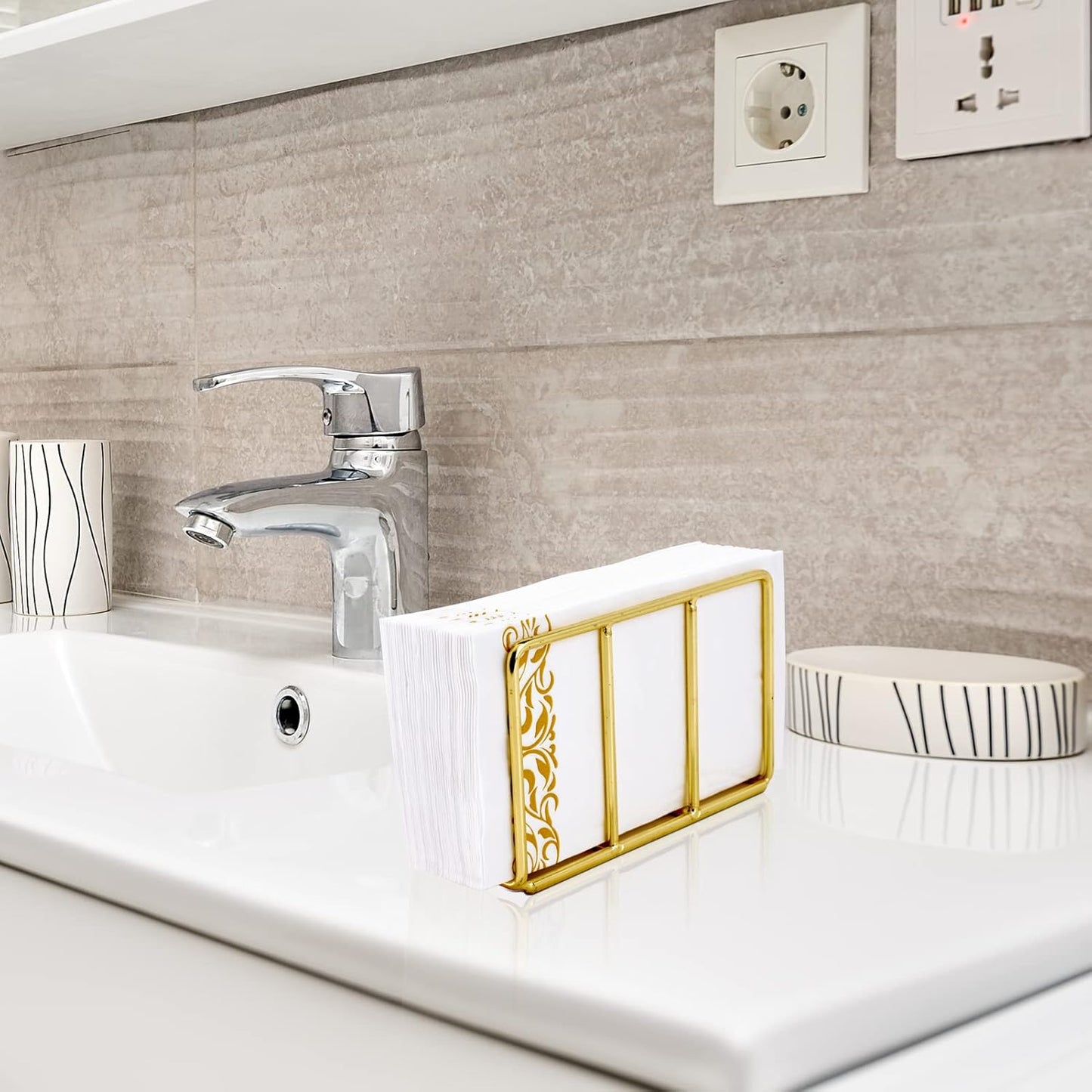 Vplus 600 Pack Paper Napkins Guest Towels Disposable Premium Quality 3-ply Dinner Napkins Disposable Soft, Absorbent, for Kitchen, Wedding, Parties, Dinners or Events(Gold)
