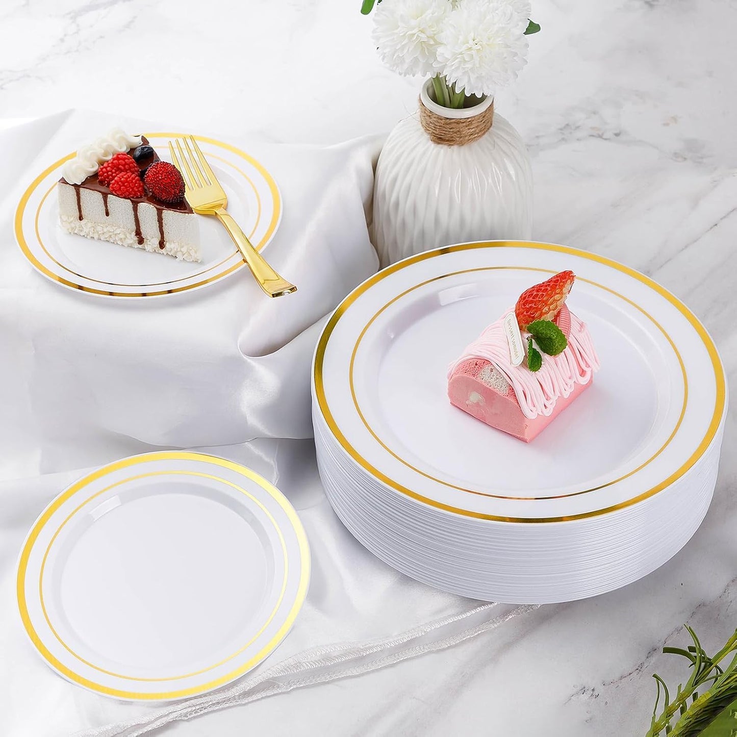 Goodluck 420 Pieces Gold Disposable Plates for 70 Guests, Plastic Plates for Party, Dinnerware Set of 70 Dinner and 70 Dessert Plates, 70 Spoons, 70 Forks, 70 Knives, 70 Cups