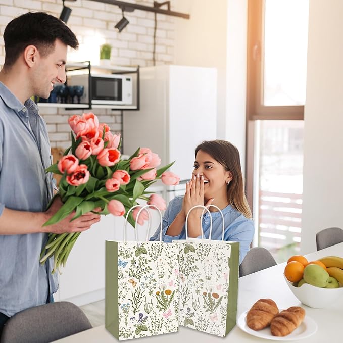 24Pcs Vintage Wildflowers Paper Gift Bags Green Wild Floral Party Favor Bags with Handles Decorative Goodie Candy Treat Bags for Spring Party Supplies