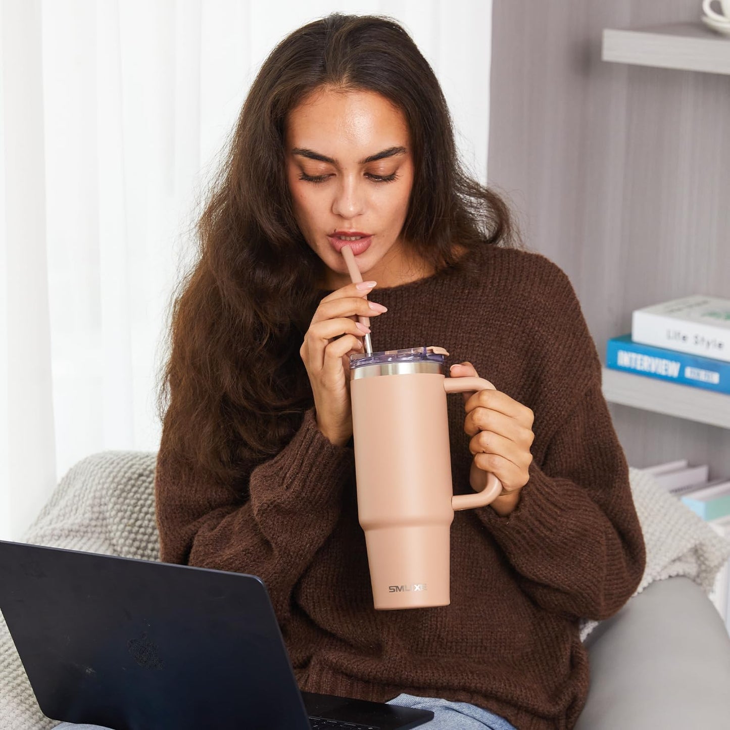 SMLIXE 40oz Insulated Tumbler with Handle & Straw Lid | Cupholder Friendly Travel Mug (Mocha)