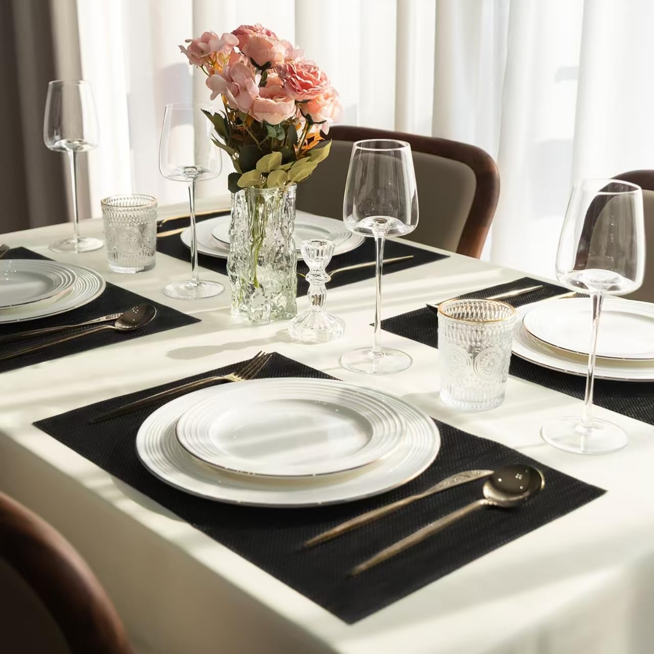 Placemats Set of 8 Vinyl/Plastic Woven Place Mats for Kitchen Table Indoor/Outdoor Washable Placemat Wipeable Dining Table Mats (Full Black,8)