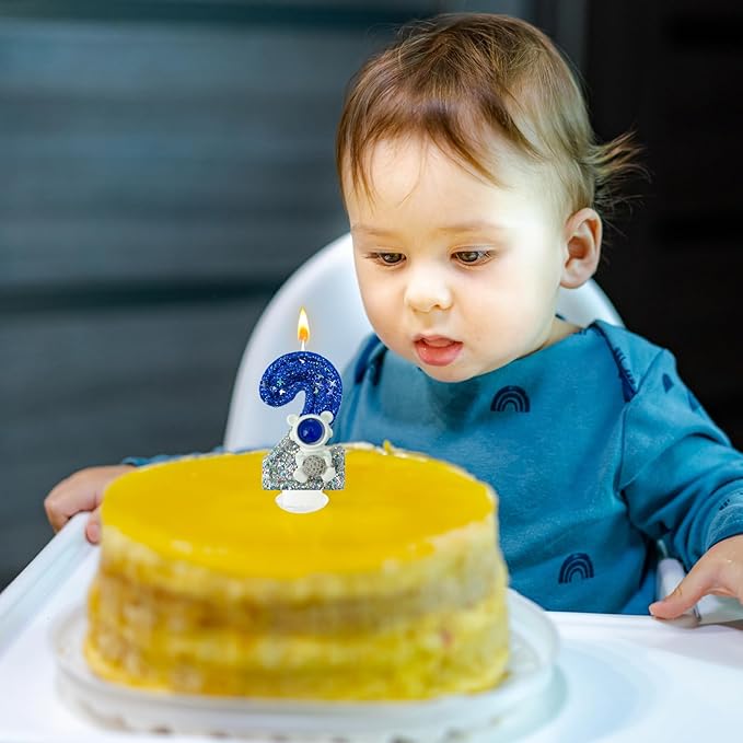 HXOUSE Astronaut 2nd Birthday Candle - Space Universe Sparkler 2 Candle for Birthday Cake Boy, Topper for Party Decorations Anniversary Celebrations (Number 2)