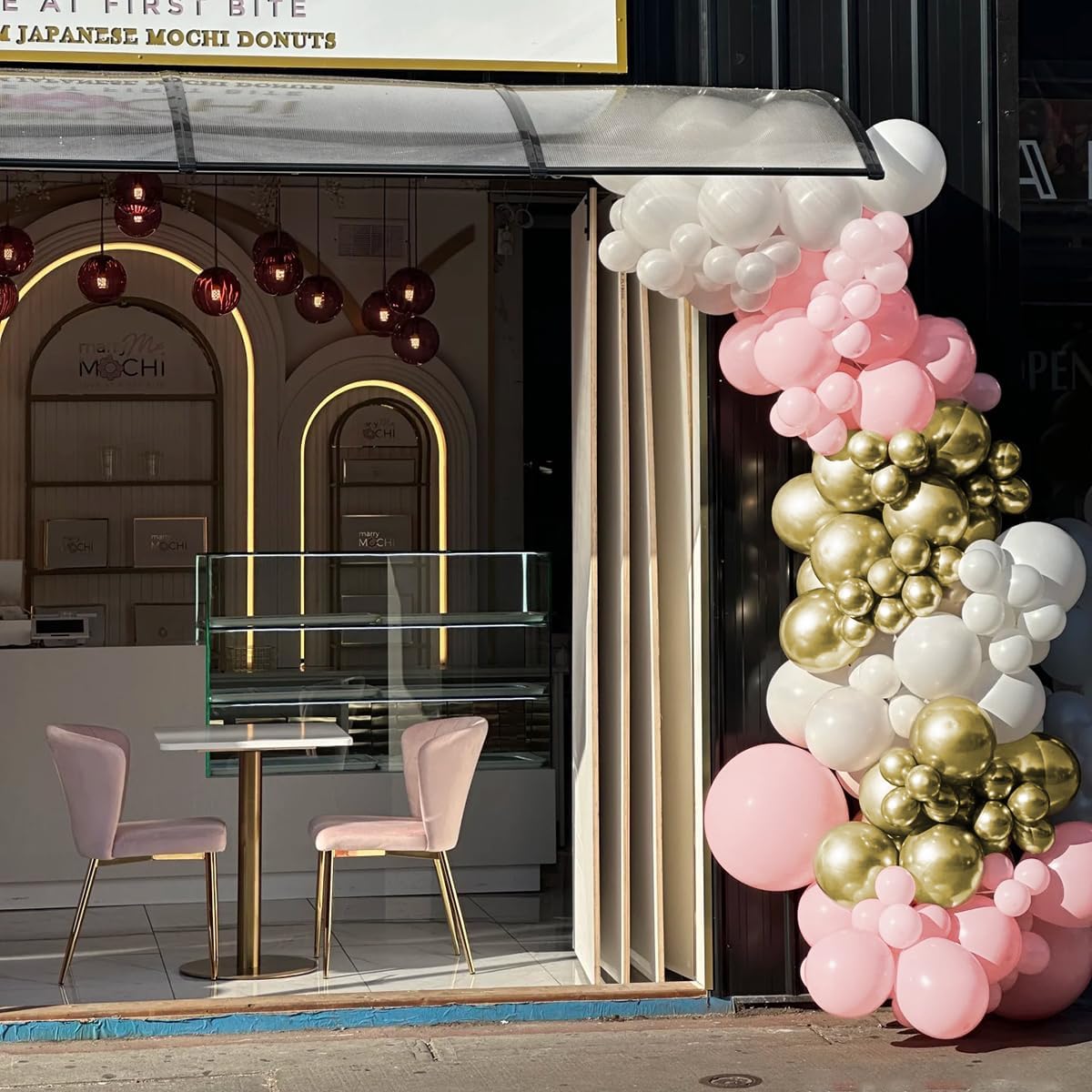 Pink White Gold Balloon Garland Arch Kit, 160Pcs Pastel Pink Matte White Metallic Gold Balloons for Girls Birthday Baby Shower Wedding Bridal Shower Party Decorations