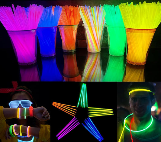 GiftExpress Xmas New Year Extra Bright Glow Sticks Necklace 100Pcs 22" Glow Necklace or Bracelets for Kid, Adult - Glow in the Dark Neon Party Favor - Interconnect Assorted Color Glowsticks