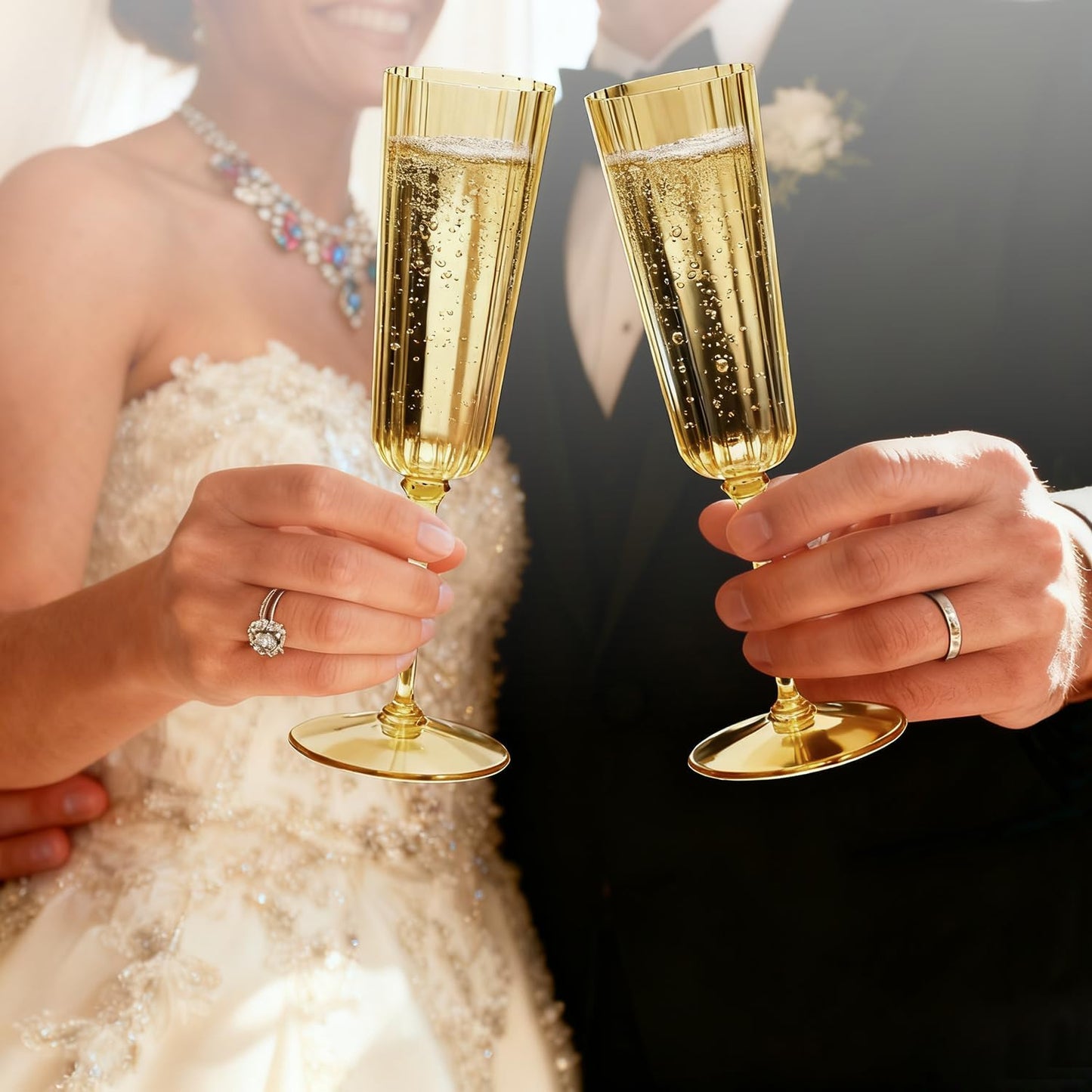 24 Pack Golden Champagne Flutes Plastic, Stripe Detachable Acrylic Champagne Glasses, Disposable Cocktail Drinking Cups, Reusable Wine Flutes, Cocktail Toasting Glasses for Wedding, Party