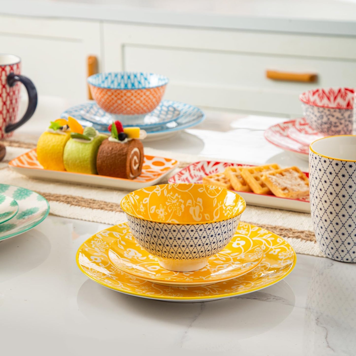 Ceramic Dessert Plates Set - 6 Inch Small Appetizer Plates for Kitchen - Salad Plate for Cake Snacks Side Dish,Gift, Microwave Dishwasher Safe, Assorted Colors