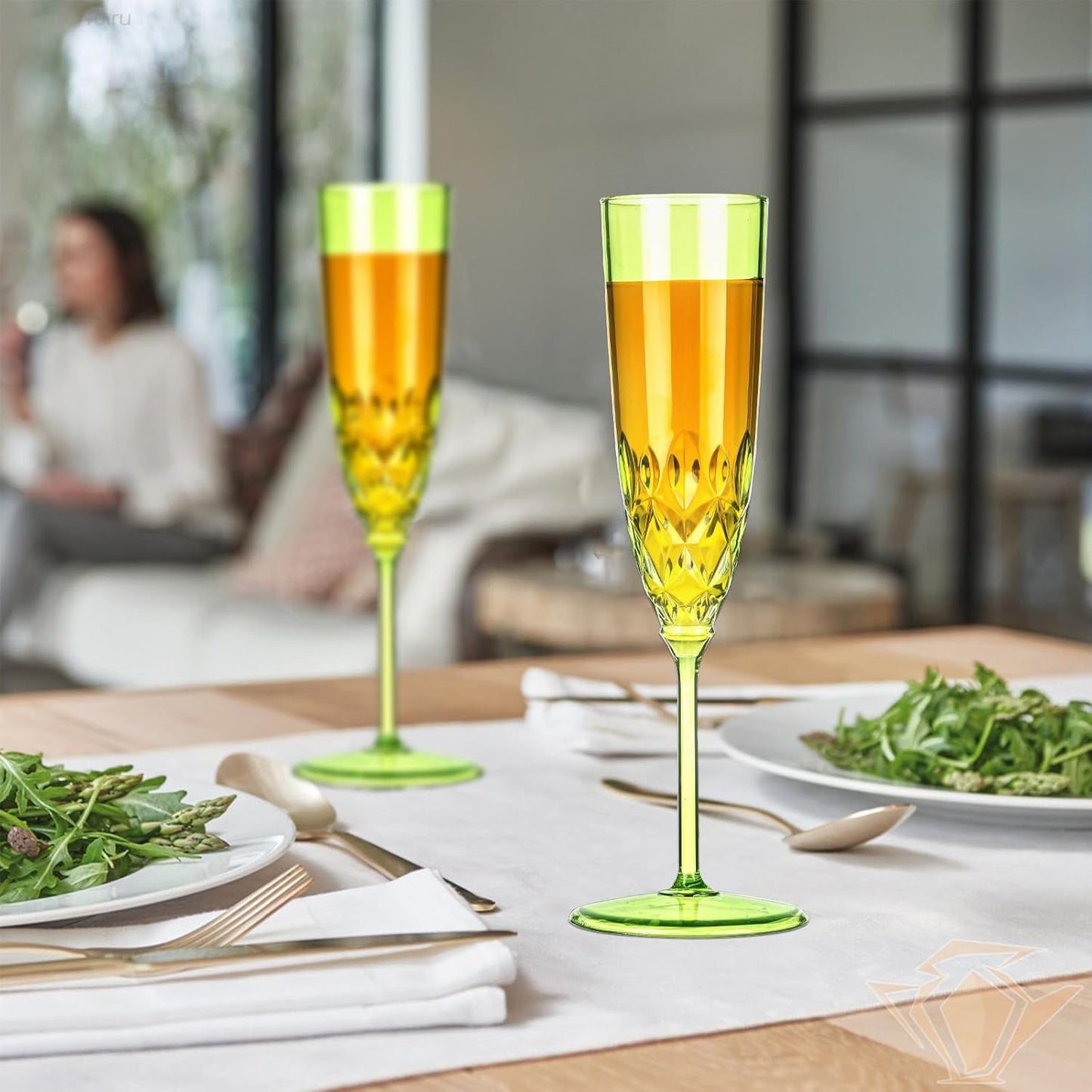 Plastic Champagne Flutes, 8 Pcs Shatterproof Reusable Fancy Crystal Clear Champagne Glasses, 5 oz Acrylic Unbreakable Elegant Party Drinking Cocktail Wine Glasses Wedding Birthday Bar Goblets Green