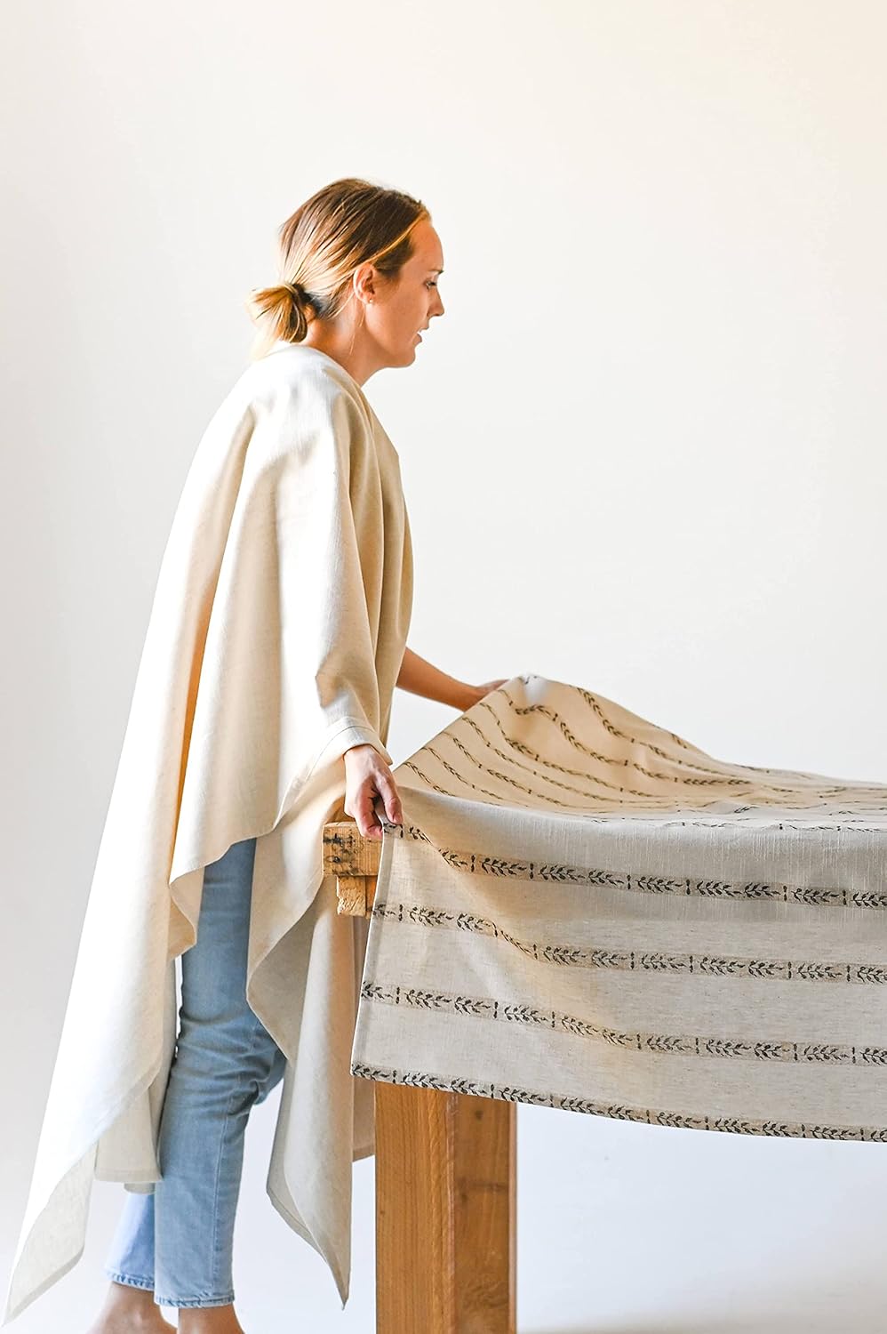 60x90 in Cotton Tablecloth – Large Rectangular Dining Table Cover for Kitchen, Weddings, Parties, Indoor or Outdoor Picnic and Everyday Décor – Walnut Leaf
