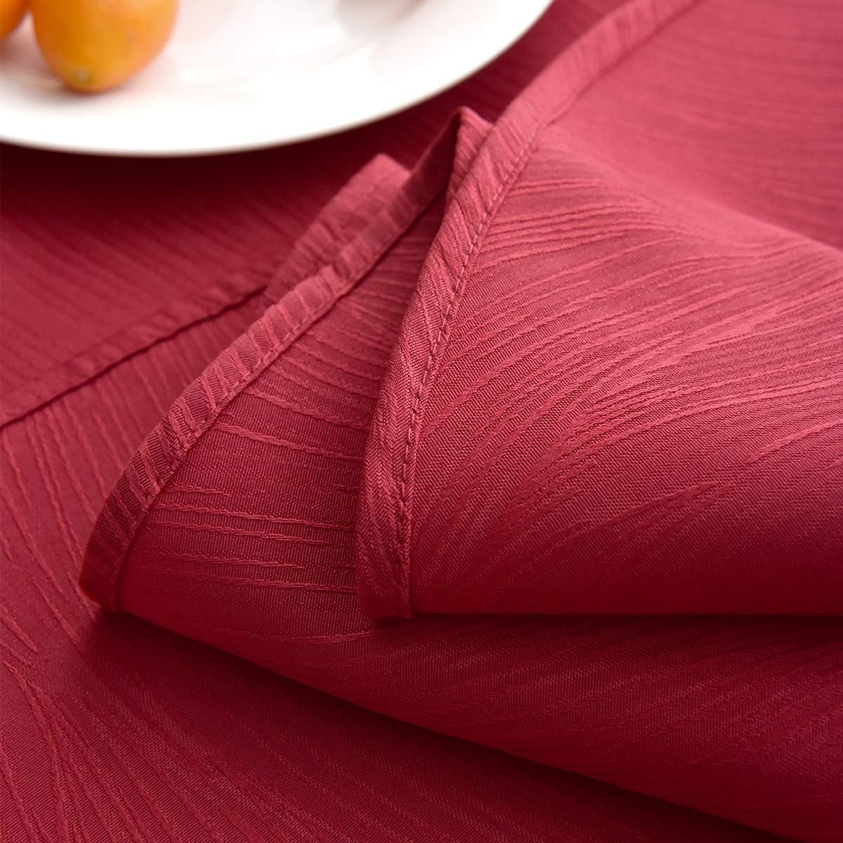 maxmill Round Jacquard Tablecloths Swirl Pattern Spillproof Wrinkle Free Heavy Weight Soft Table Cloth for Circular Table Cover of Buffet Banquet Parties Holiday Dinner Round 90 Inch Red
