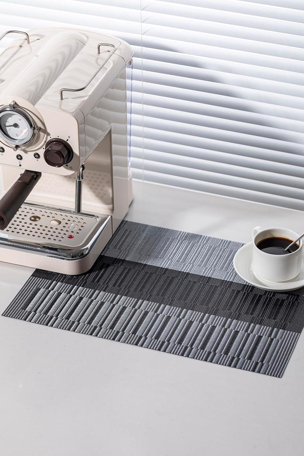 LEXMORE Placemats Vinyl/Plastic Woven Place Mats for Kitchen Table Indoor/Outdoor Washable Placemat Wipeable Dining Table Mats Set of 12 (Silver Gray Black)