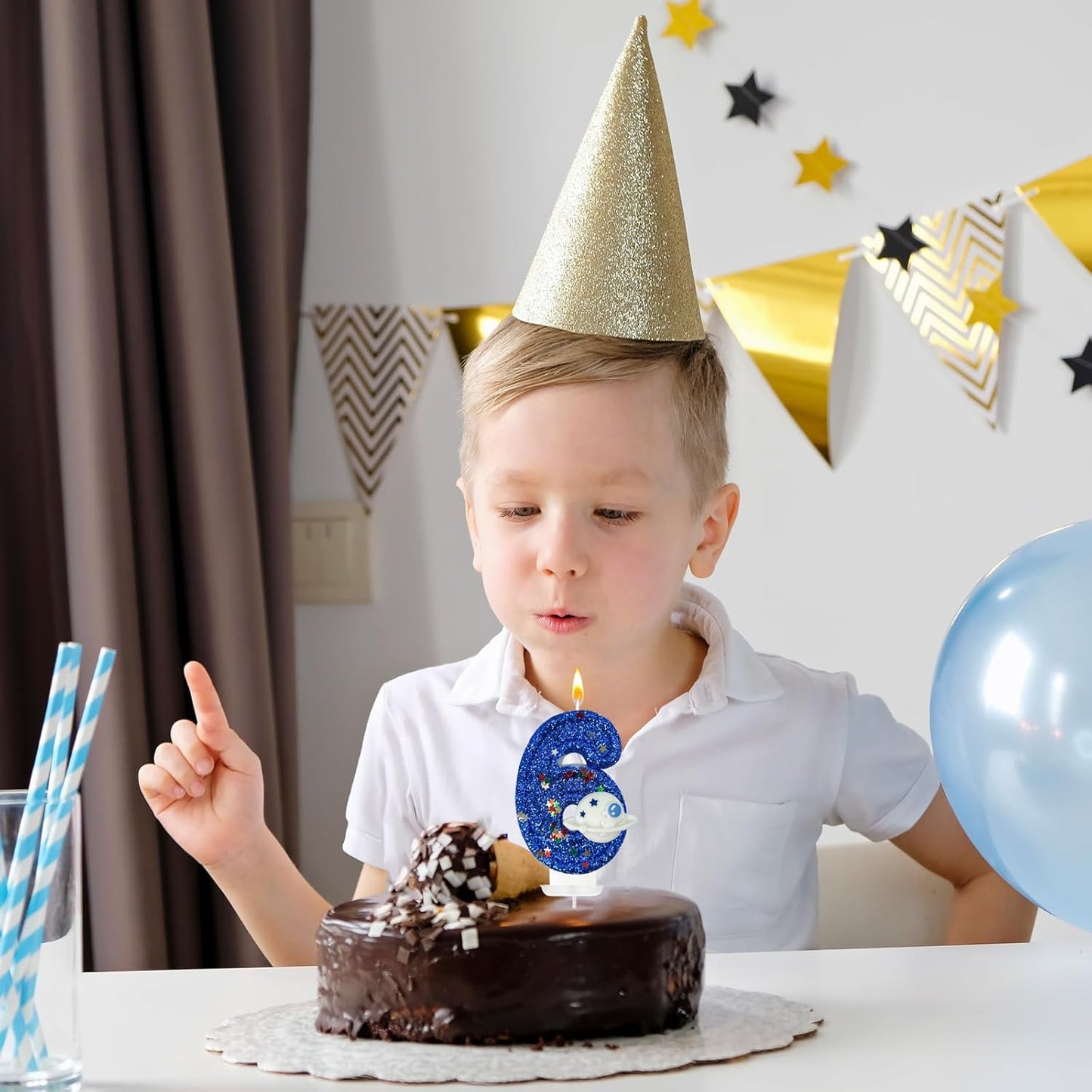 HXOUSE Spaceship Number 6 Birthday Candles - Outer Space Universe Birthday Candles for Cake, 6 Candle Topper for Anniversary Celebrations, Astronaut Rocket Party Decorations for Boys