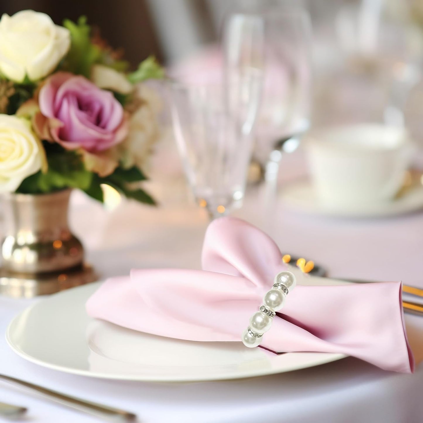 100 Pcs White Disposable Napkin Rings,Imitation Pearl Ring Napkin Holder Delicate White Beaded Serviette Buckles for Wedding Party Dinner Table Decor and Daily Use(100 pcs)