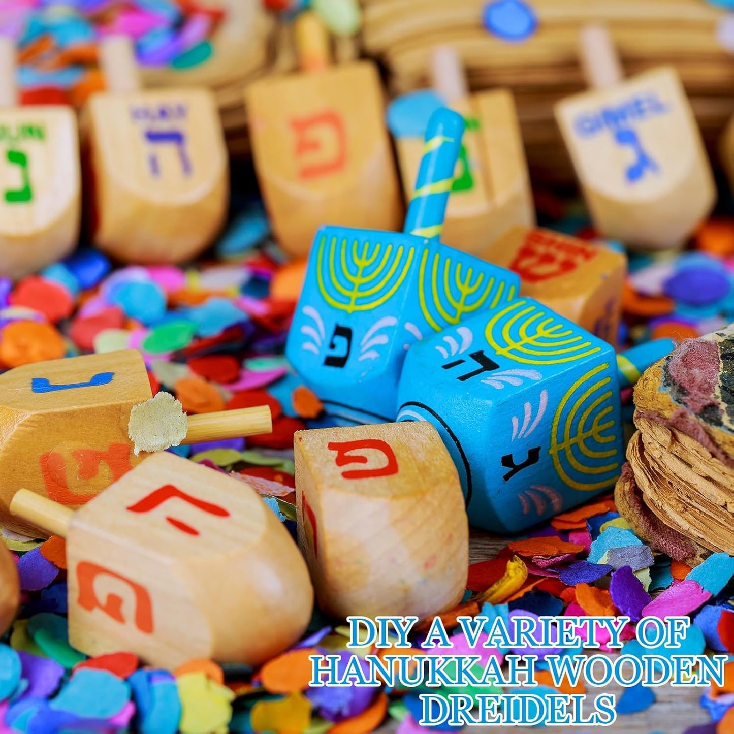 Wettarn 100 Pieces Hanukkah Dreidels Bulk Wooden Hanukkah Dreidels with Game Instruction Cards for Party Game(Size 1,DIY Style)