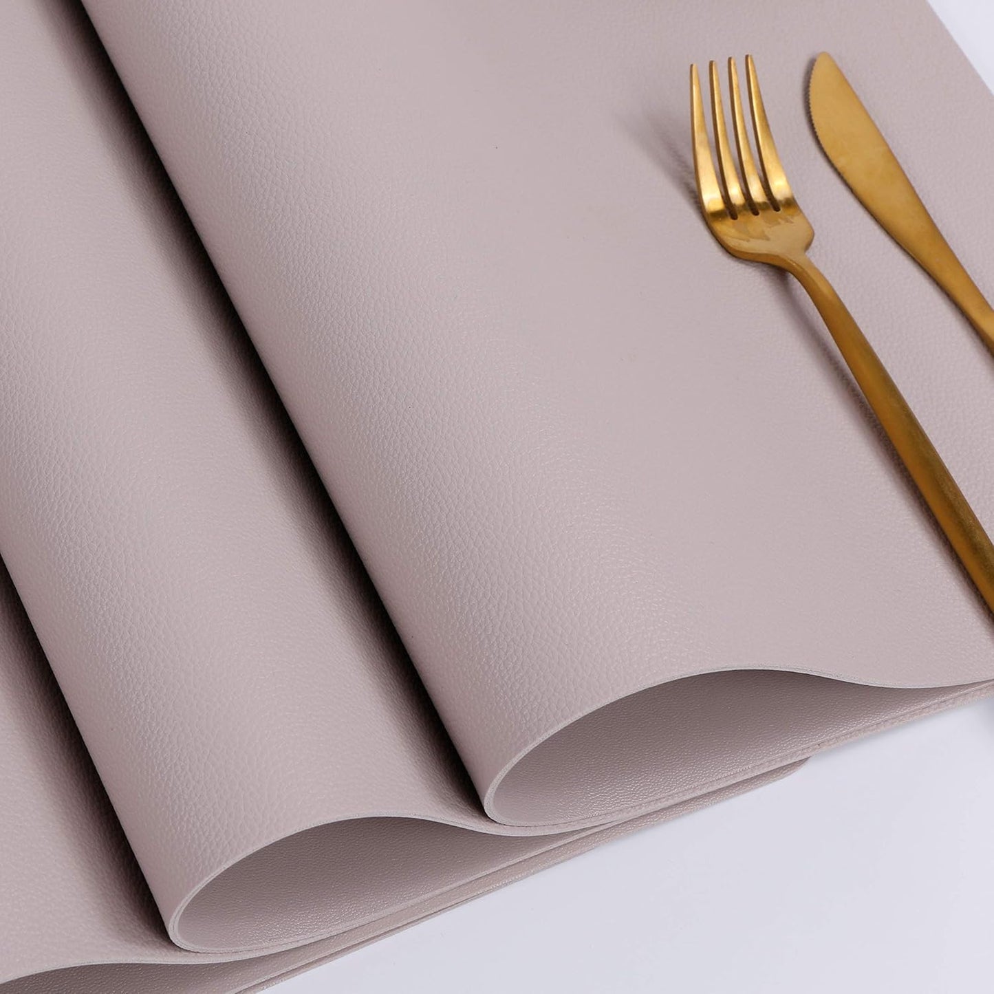 Wipeable Placemats Set of 2 Table Mats Easy to Clean Waterproof Kitchen Mats for Dining Table Outdoor Indoor (2, Taupe)