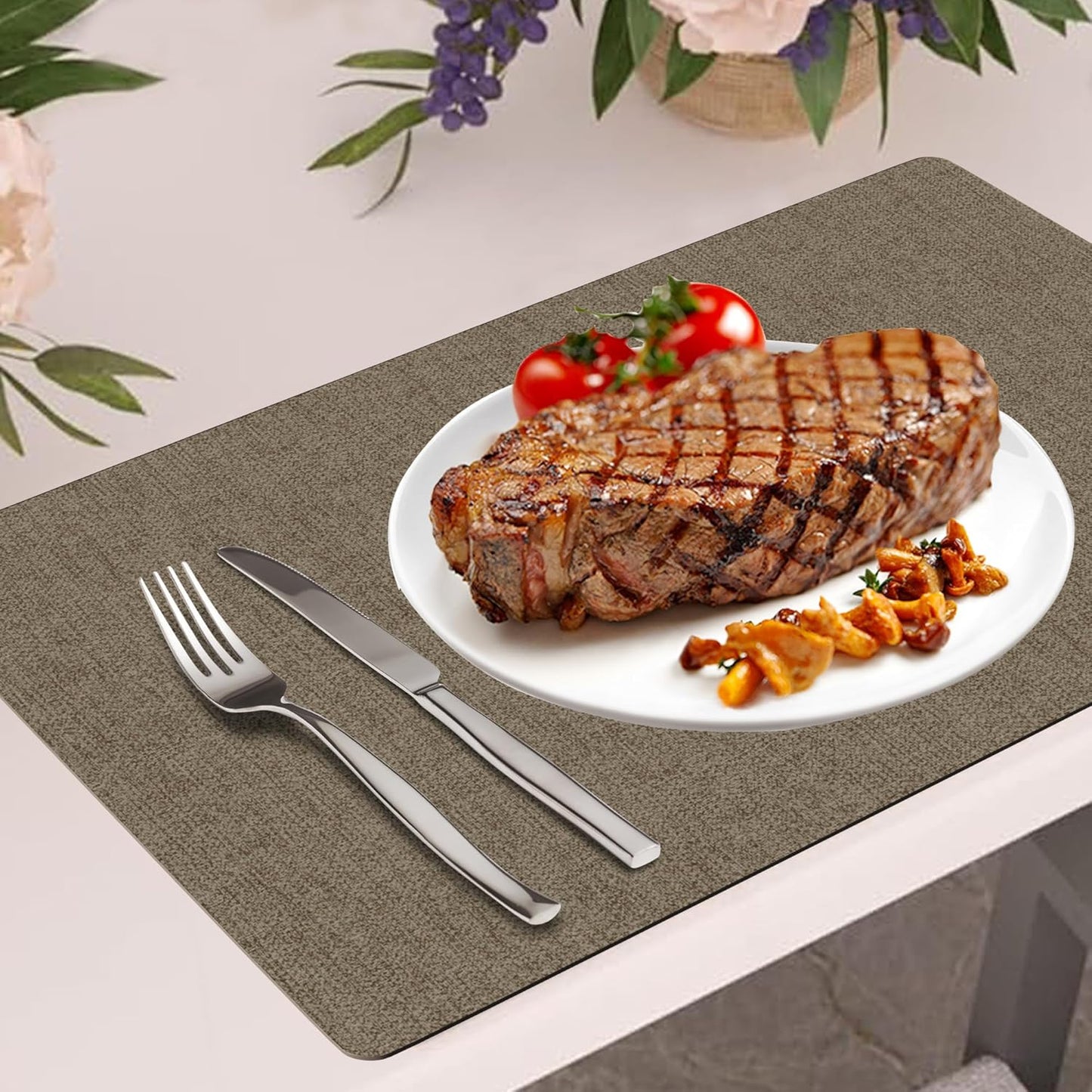 DOLOPL Placemats Set of 6, Brown Faux Leather Heat Resistant Place Mats for Dining Table, Waterproof Oilproof Wipeable Washable Table Mats, Easy to Clean Anti-Slip Tablemats for Kitchen, Party