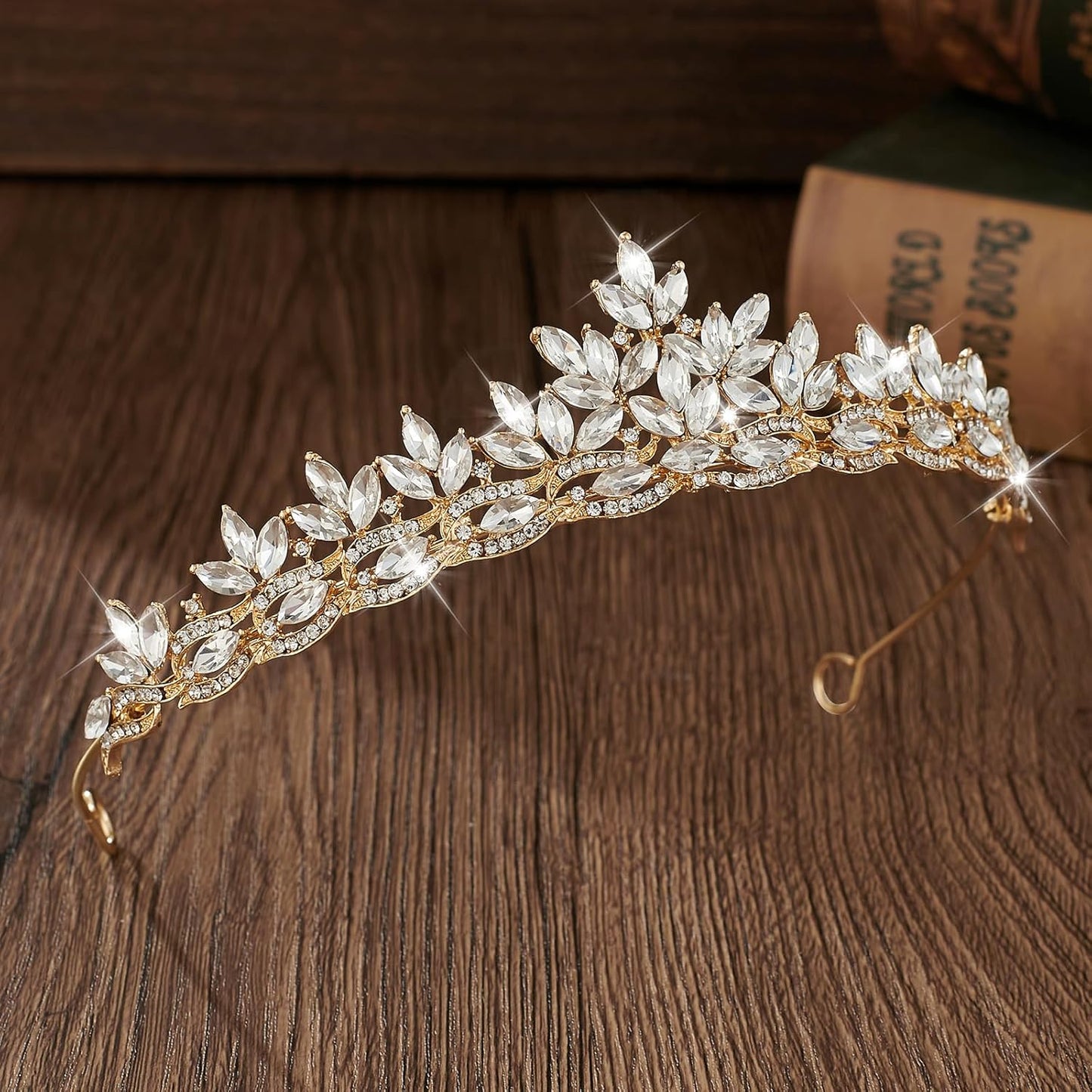 Crystal Tiaras & Crowns for Women, Bride Royal Queen Headband Princess Headpieces for Birthday Cake Crown & Prom Pageant Party