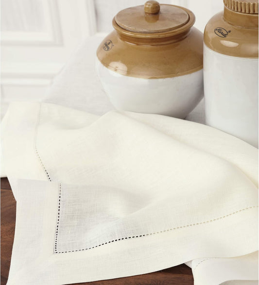 Solino Home Linen Tablecloth 60 x 108 Inch - Classic Hemstitch 100% Pure Linen Ivory Table Cloth for Rectangle Tables - Machine Washable Tablecloth for Fall, Autumn, Thanksgiving, Christmas, Holiday