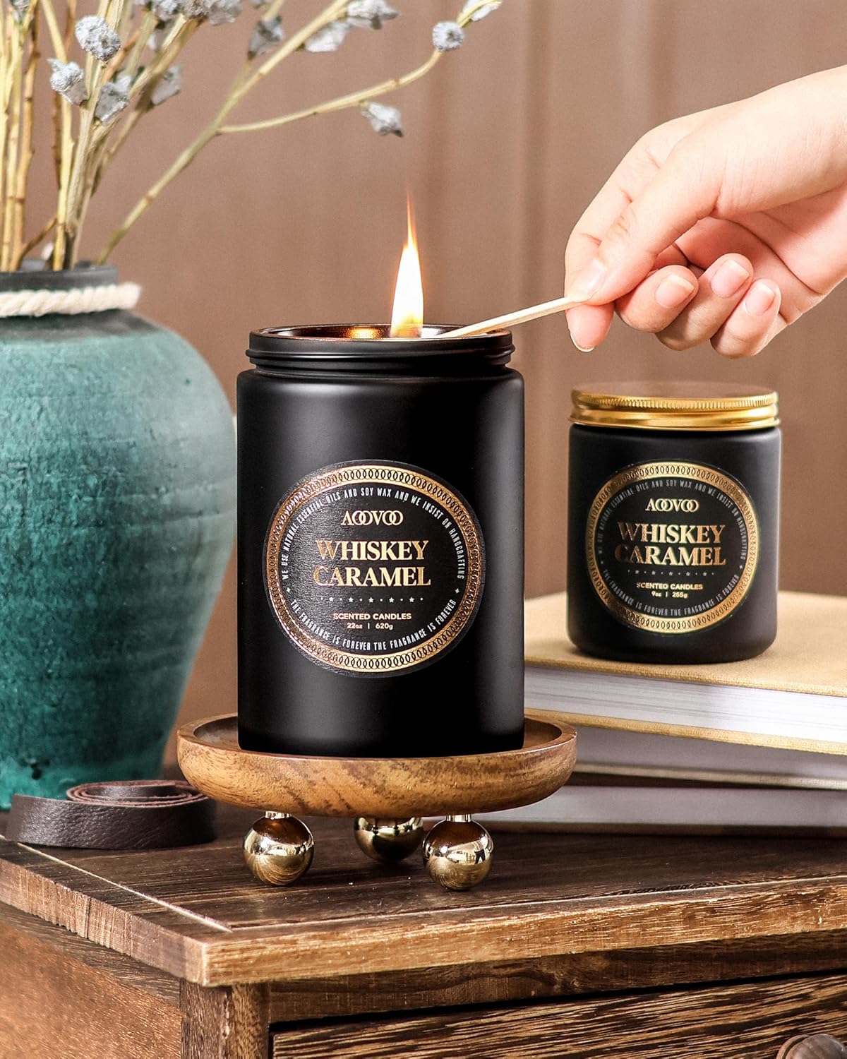 AOOVOO Scented Candles for Men - Large 22oz 120 Hours of Burn Time, Whiskey Caramel Candles for Home Scented | Crackling Wood Wick Soy Candle | Strong Fragranced Black Candle Gift for Women & Men
