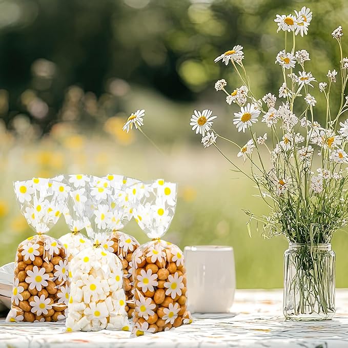 Whaline 100Pcs Daisy Cellophane Bag with Gold Twist Ties White Flower Plastic Candy Cookie Bags Floral Cello Goodie Bags for Spring Summer Boho Hippie Daisy Flower Party Birthday Baby Shower Wedding
