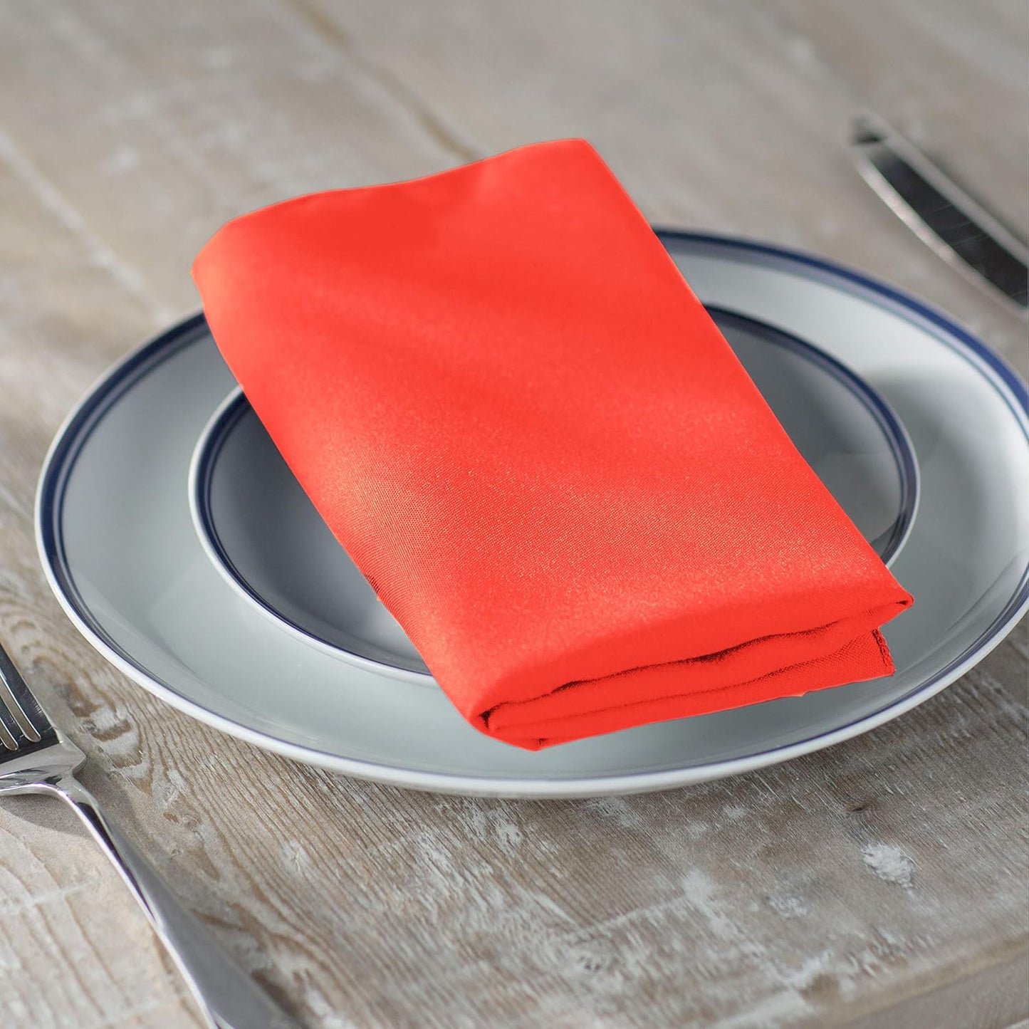 LA Linen 4-Pack Poly Blend Napkins - Soft, Washable, Stain & Wrinkle Resistant - Dinner & Party Napkins - Coral, 18x18