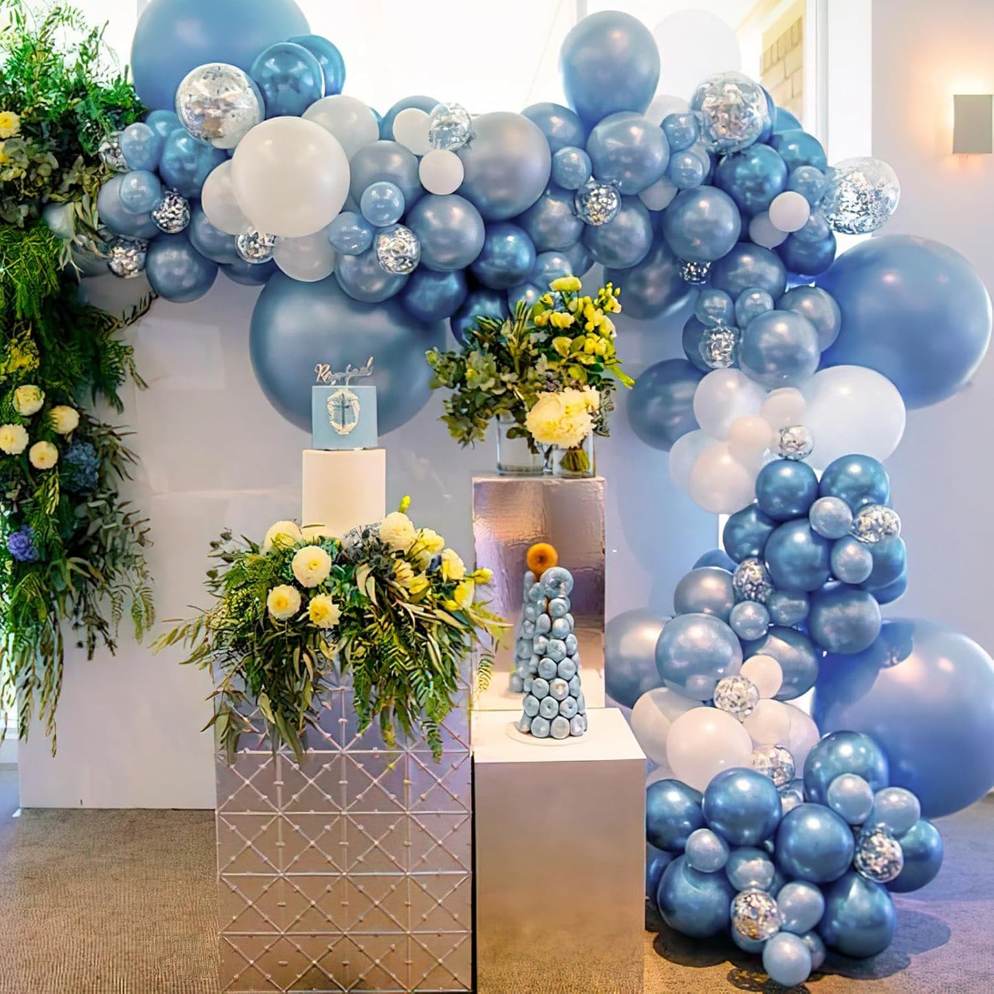 PartyWoo Blue and Silver Balloons, 100 pcs Metallic Blue and Metallic Silver Balloons Different Sizes Pack of 18 Inch 12 Inch 10 Inch 5 Inch for Balloon Garland or Balloon Arch as Party Decorations