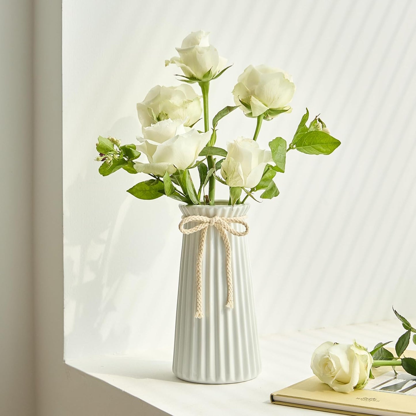 White Ceramic Flower Vase, 8'' Modern Minimalist Decorative Vases for Bouquet, Boho Vases for Pampas Grass Home Office Farmhouse Decor Bedroom Living Room Wedding Table Decorations
