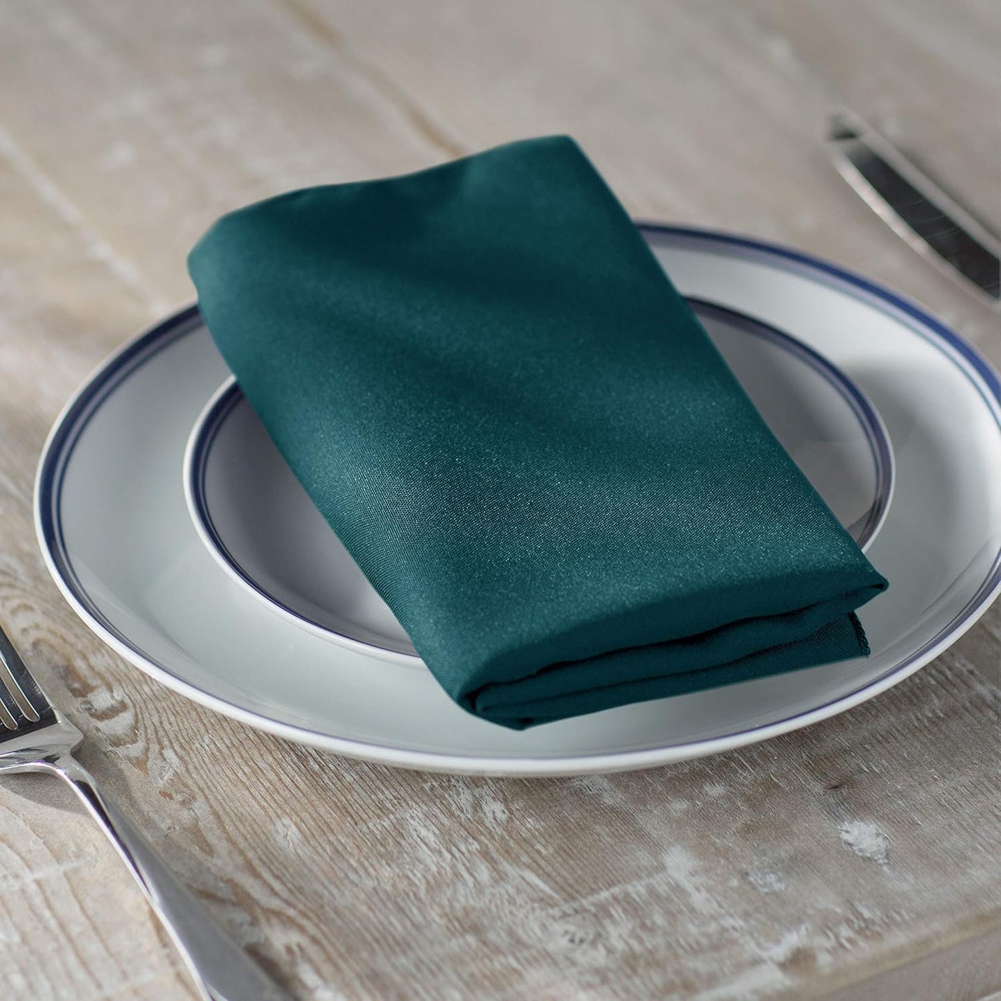 LA Linen 4-Pack Poly Blend Napkins - Soft, Washable, Stain & Wrinkle Resistant - Dinner & Party Napkins - 18x18 - Teal Dark