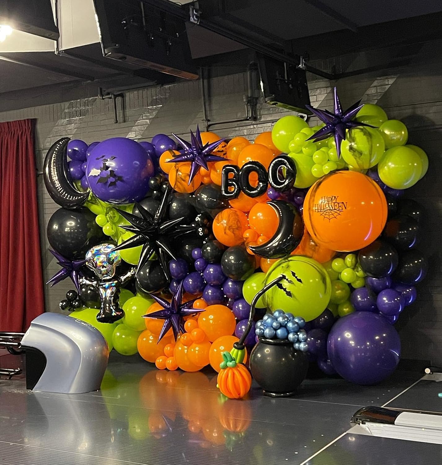 Halloween Balloon Garland Arch Kit, 131Pcs DIY Haloween Party Supplies Matte Black Metallic Purple Lime Green Balloon with Eye Balloons for Halloween Day Haunted House Theme Party Decorations