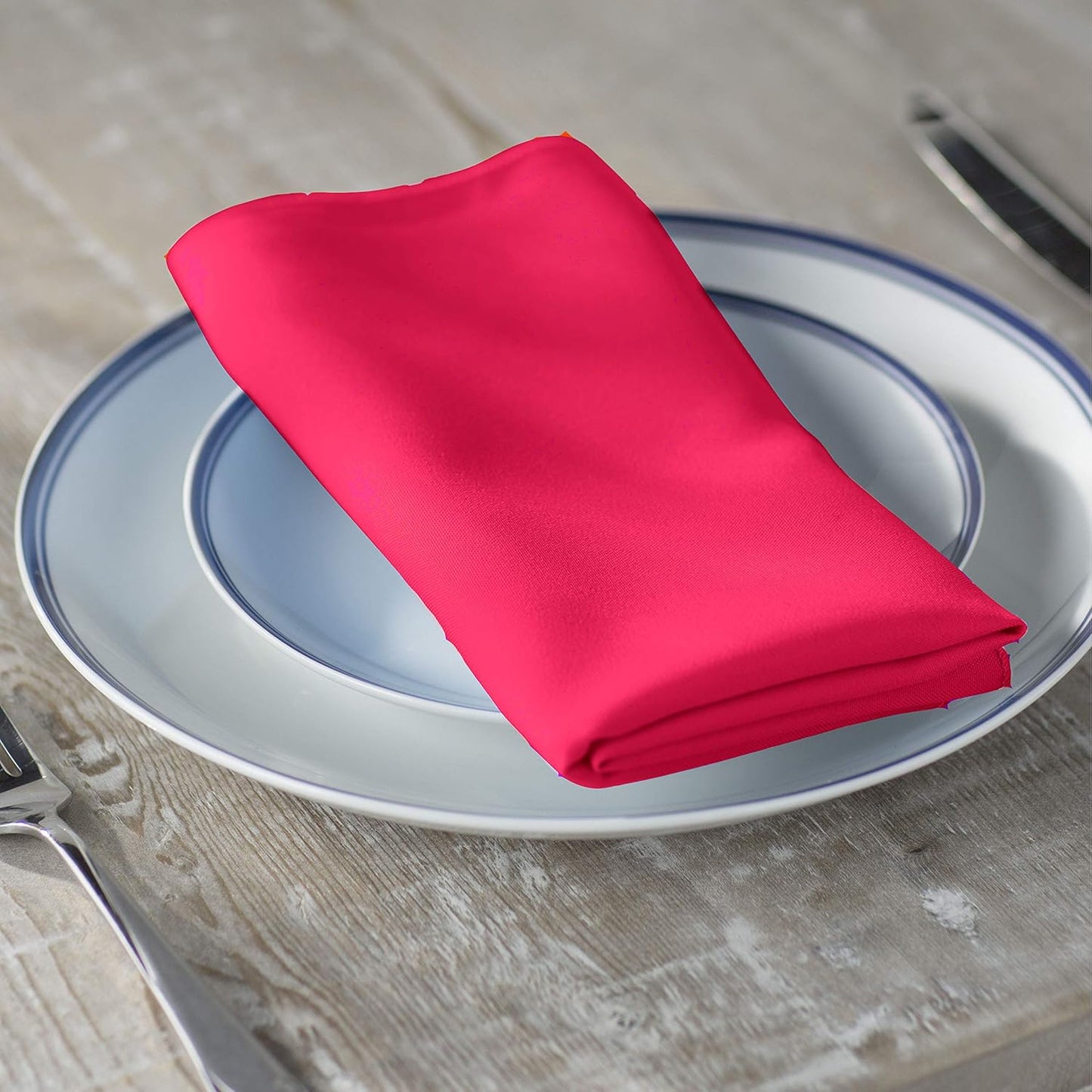 LA Linen 4-Pack Poly Blend Napkins - Soft, Washable, Reusable Cloth With Stain and Wrinkle Resistance - for Dinner, Wedding, Parties - 18x18 - Fuchsia
