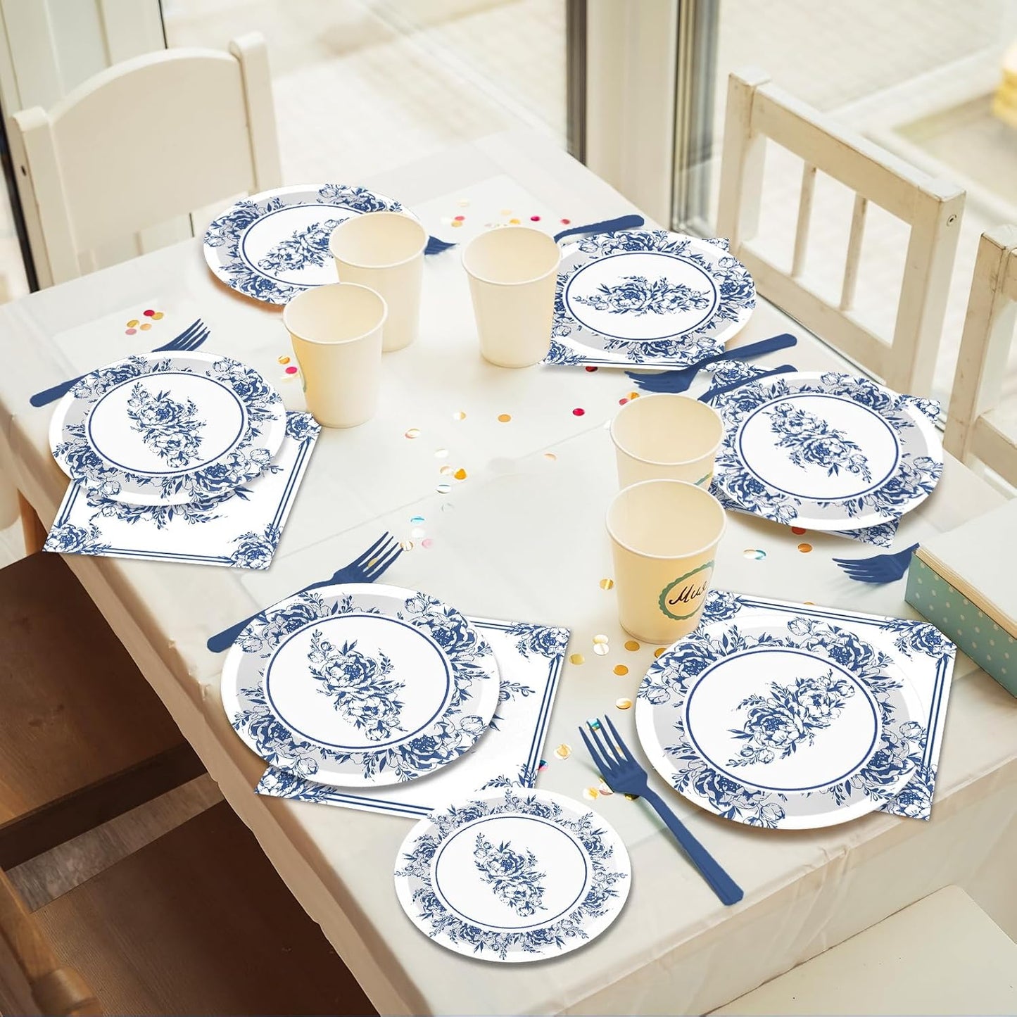 50 Guests Blue White Floral Party Tableware Set Blue and White Floral Plates Supplies Disposable Flowers Bridal Birthday Baby Shower Tea Party Dinnerware Plates Napkins Forks Decoration 200PCS