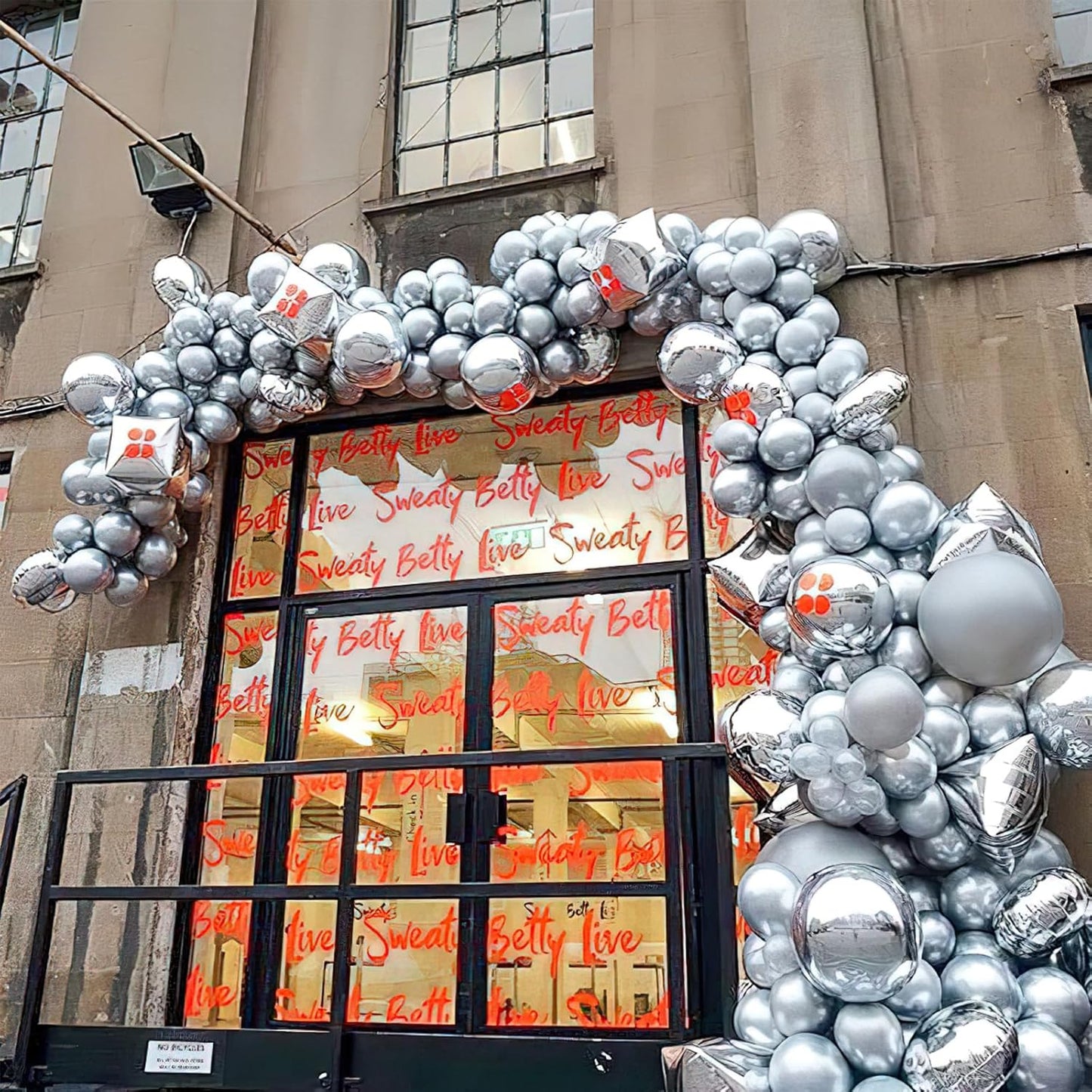 PartyWoo Metallic Silver Balloons 20 pcs 18 Inch Large Big Jumbo Giant Chrome Silver Latex Helium Balloons or Graduation New Year Wedding Baby Shower Birthday Party Decorations Silver-G102
