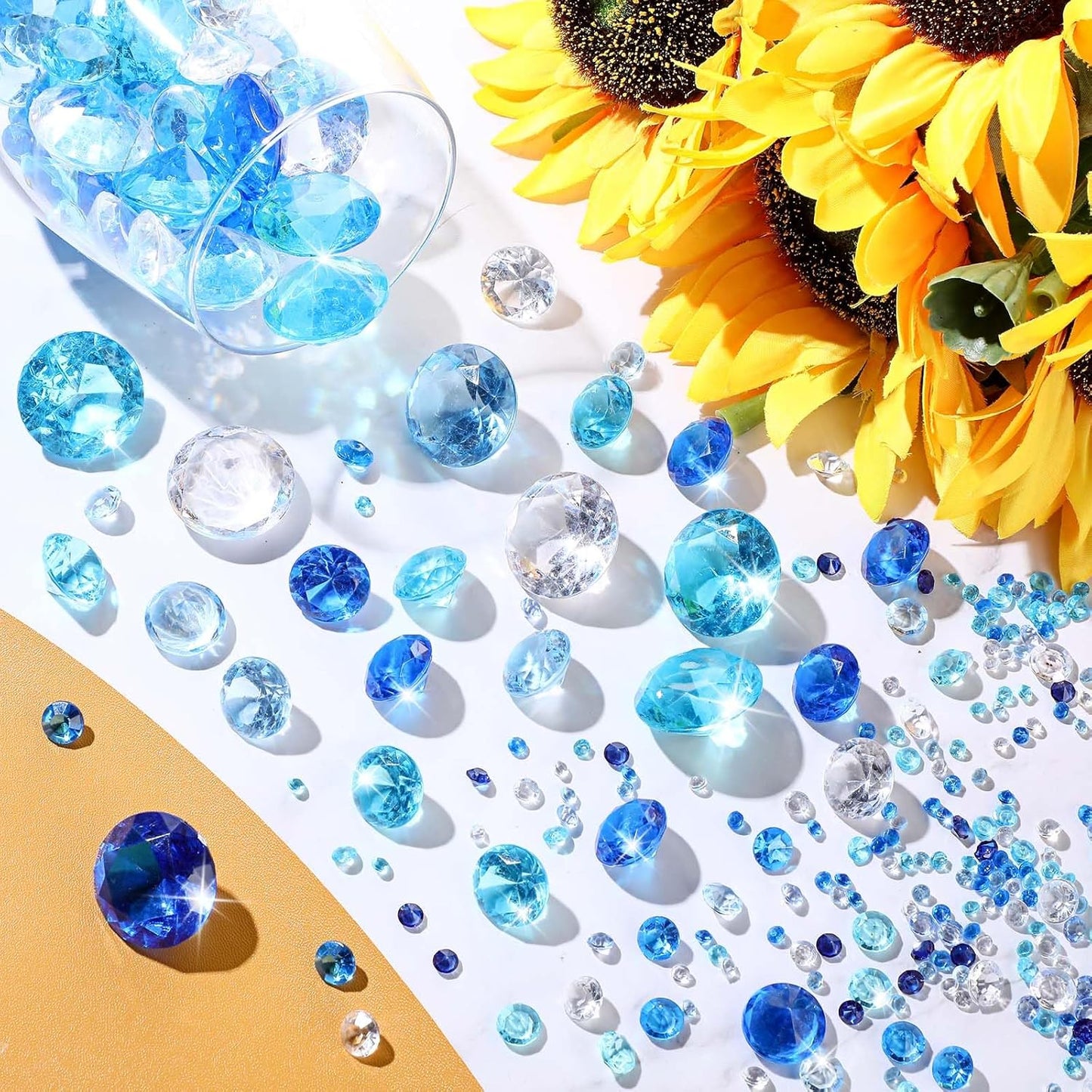Hicarer 800-Piece Diamond Decorations - Acrylic Diamond Table Scatter Crystals for Vase Fillers, Party Table (Gradient Blue, 30mm, 20mm, 12mm, 8mm, 4mm)
