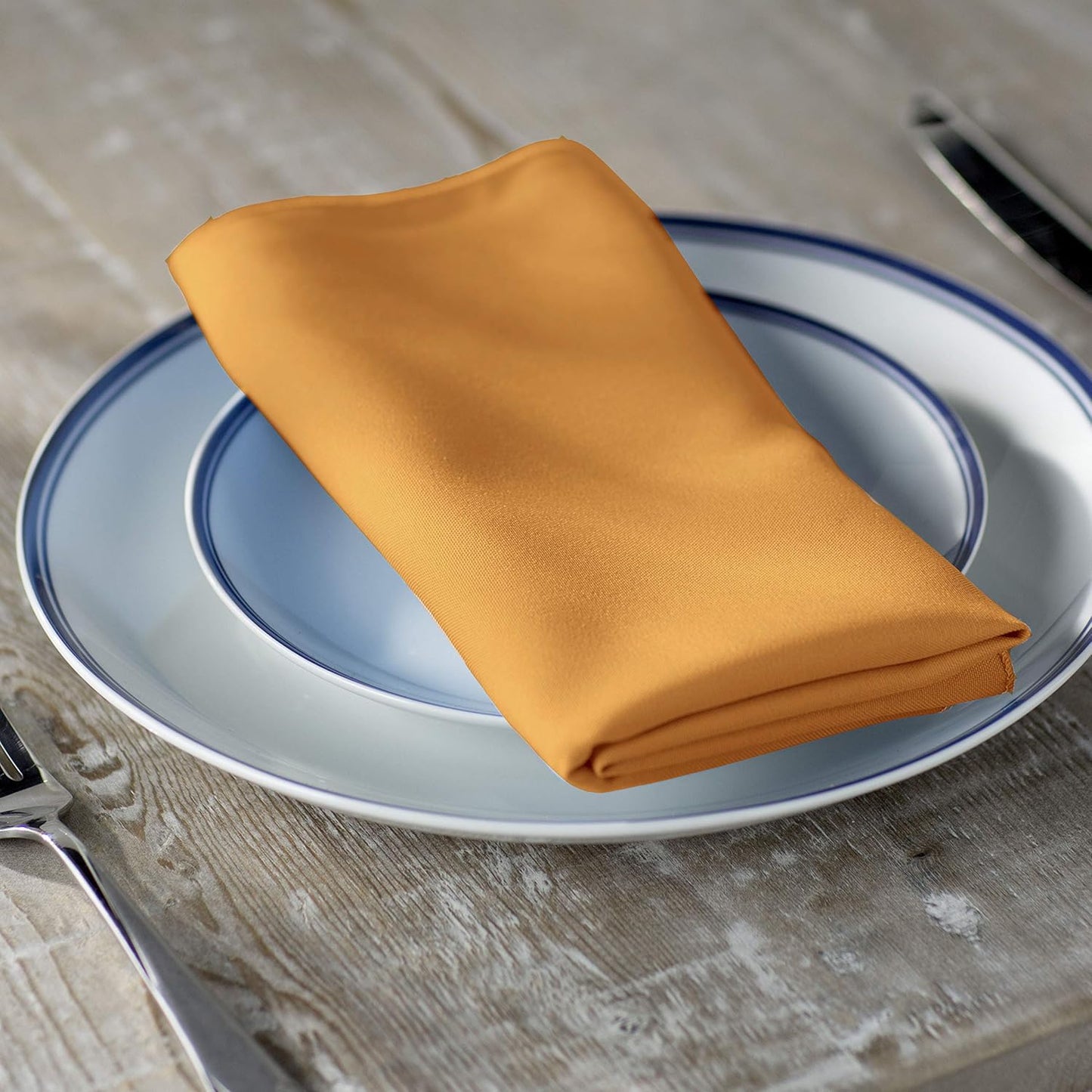 LA Linen 4-Pack Poly Blend Napkins - Soft, Washable, Stain & Wrinkle Resistant - Dinner & Wedding Napkins - Gold, 18x18