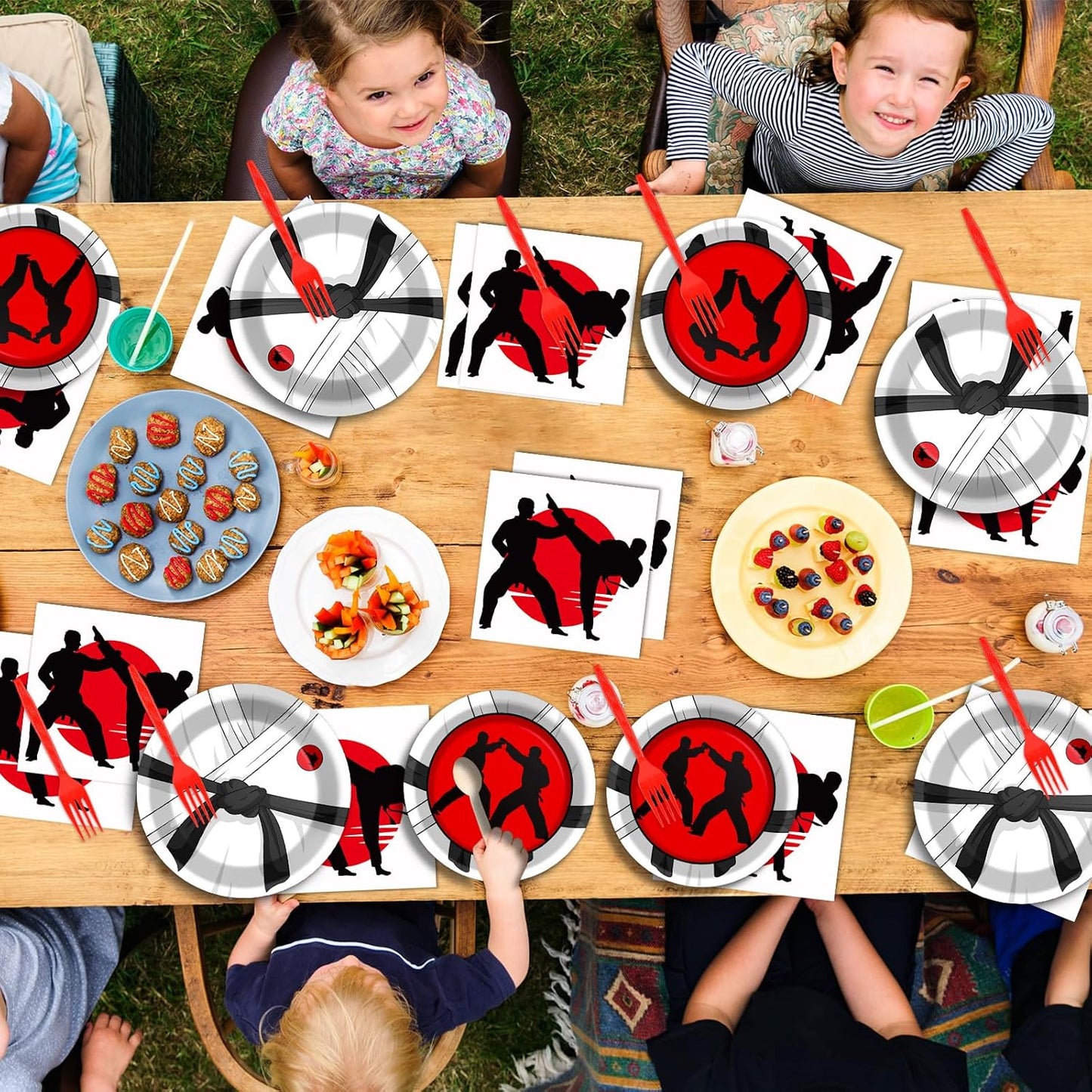 50 Guests Karate Party Supplies Karate Plates and Napkins Forks Disposable Tableware Set Paper Plates for Karates Theme Party 200PCS