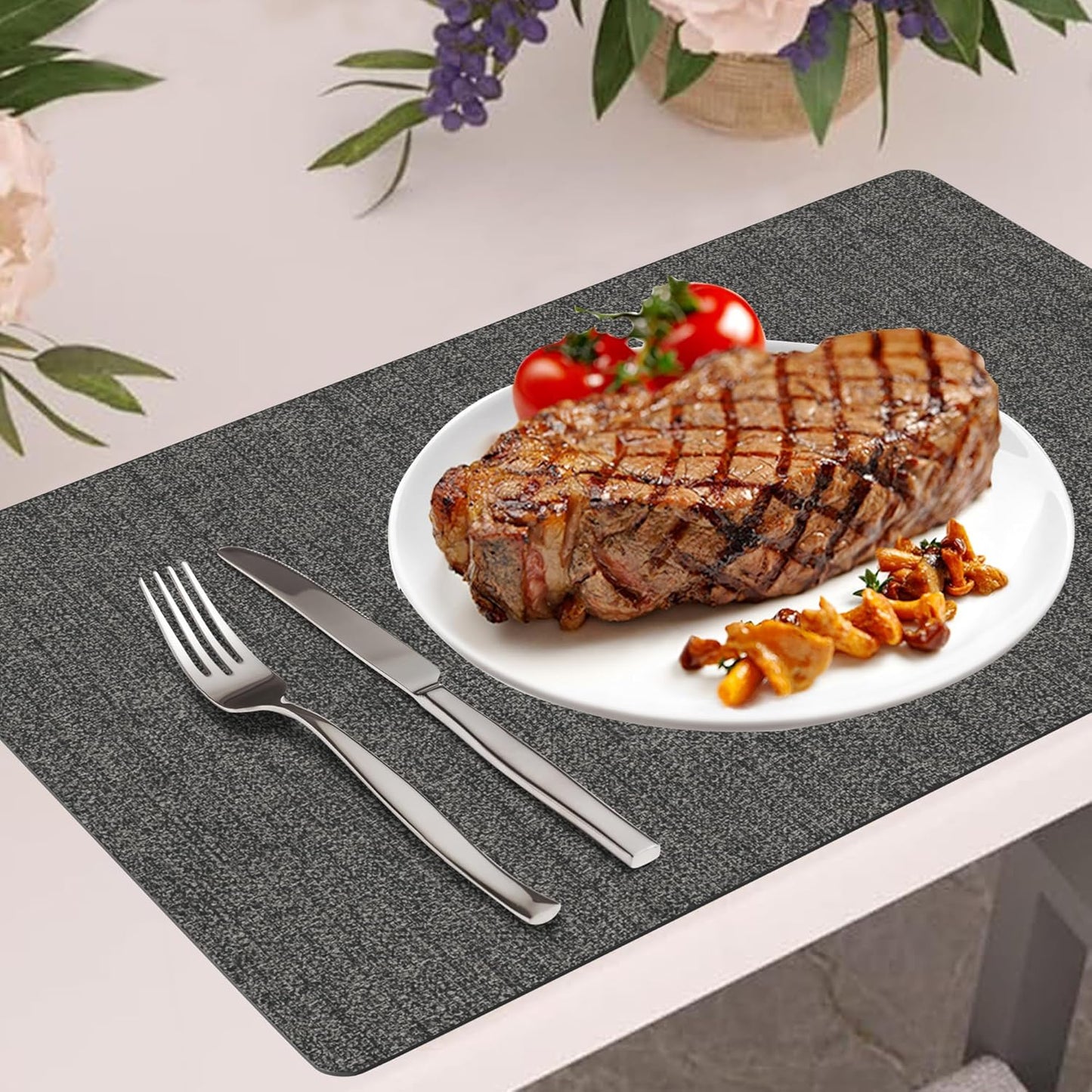 DOLOPL Placemats Set of 6, Faux Leather Heat Resistant Place Mats for Dining Table, Waterproof Oilproof Wipeable Washable Table Mats, Easy to Clean Anti-Slip Tablemats for Outdoor & Indoor, Charcoal