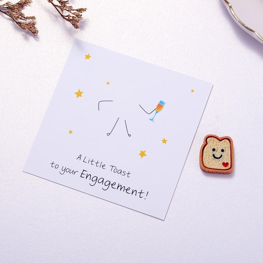Ralukiia Engagement Gifts for Couples, Little Toast Token, Engaged Gifts Ideas for Future Mr and Mrs Women Men, Betrothal Present for Newly Engaged Couples, Just Engageds Gift, Engagement Party Gift