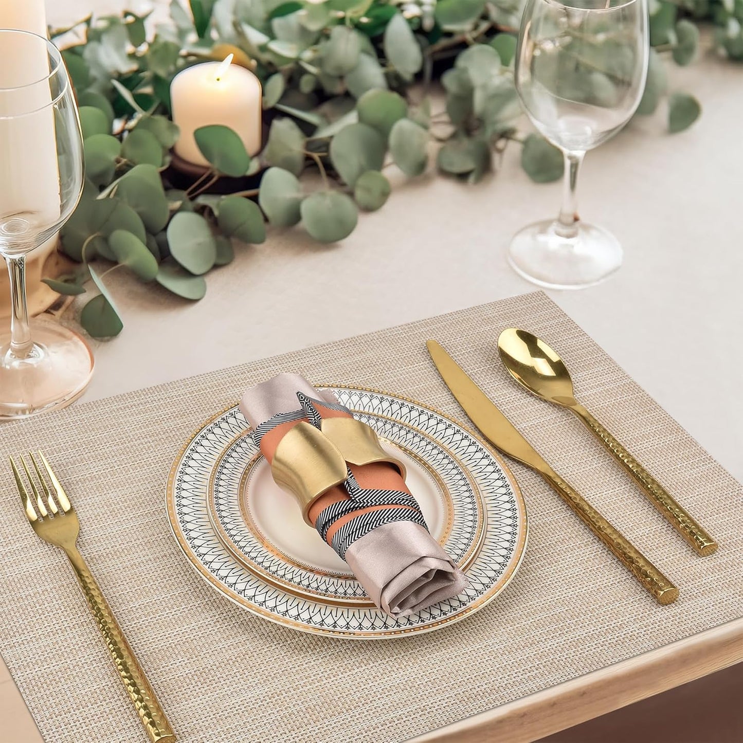 SLKQG Placemats Set of 4 - Easy Clean Washable Vinyl Placemats - Wipeable Heat Resistant Table Mats for Dining Table - 17.7x11.8 Inch (4, Beige)