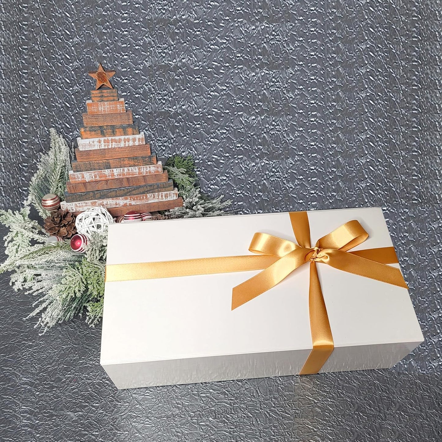 CECOBOX - Gift Boxes with Lids for Presents 13"x8.5"x4" - Matte, Collapsible Magnetic Closure Gift Box - Groomsmen & Bridesmaid Proposal Boxes, Wedding, PR, Birthdays, Holidays (Red)
